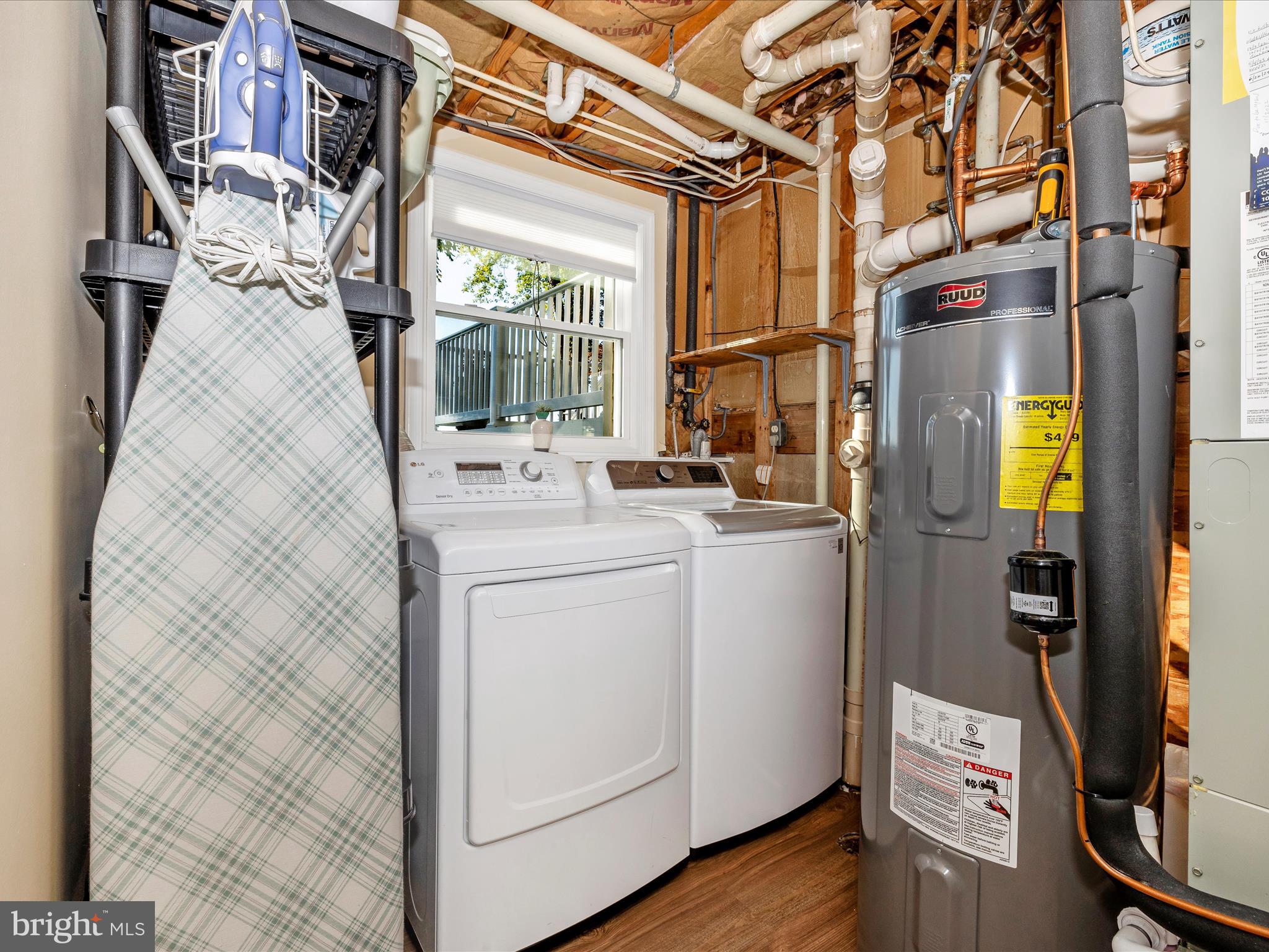 GLADE TOWN - Residential