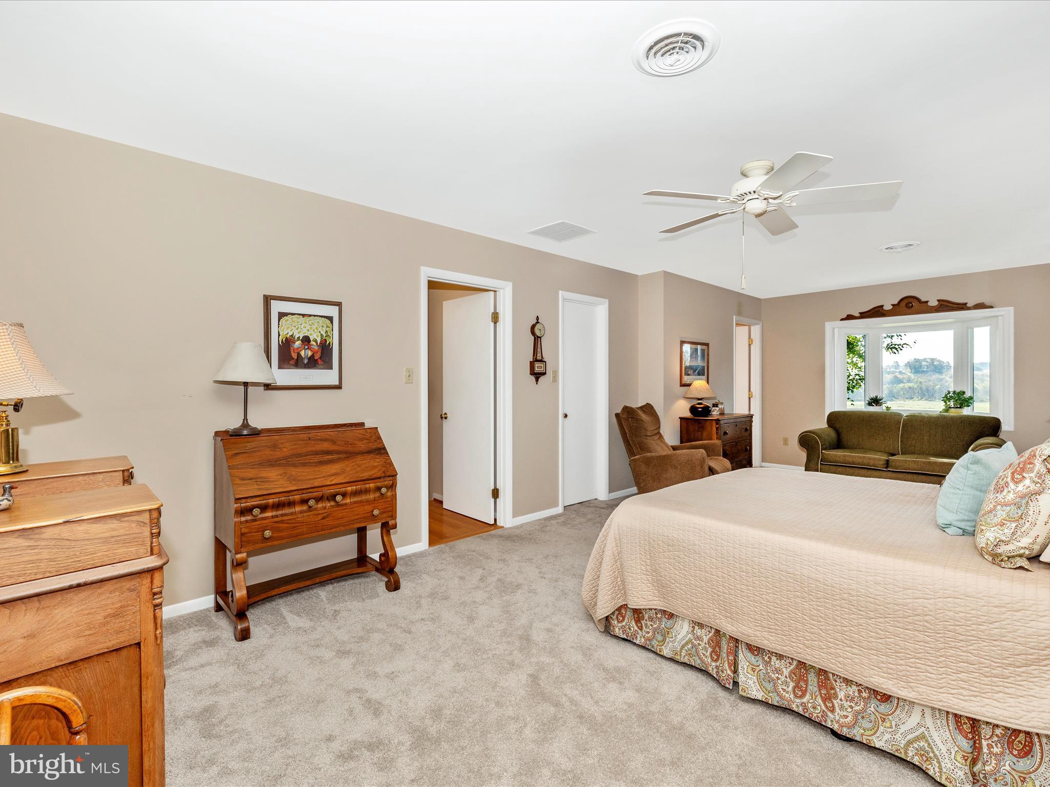 GLADE TOWN - Residential