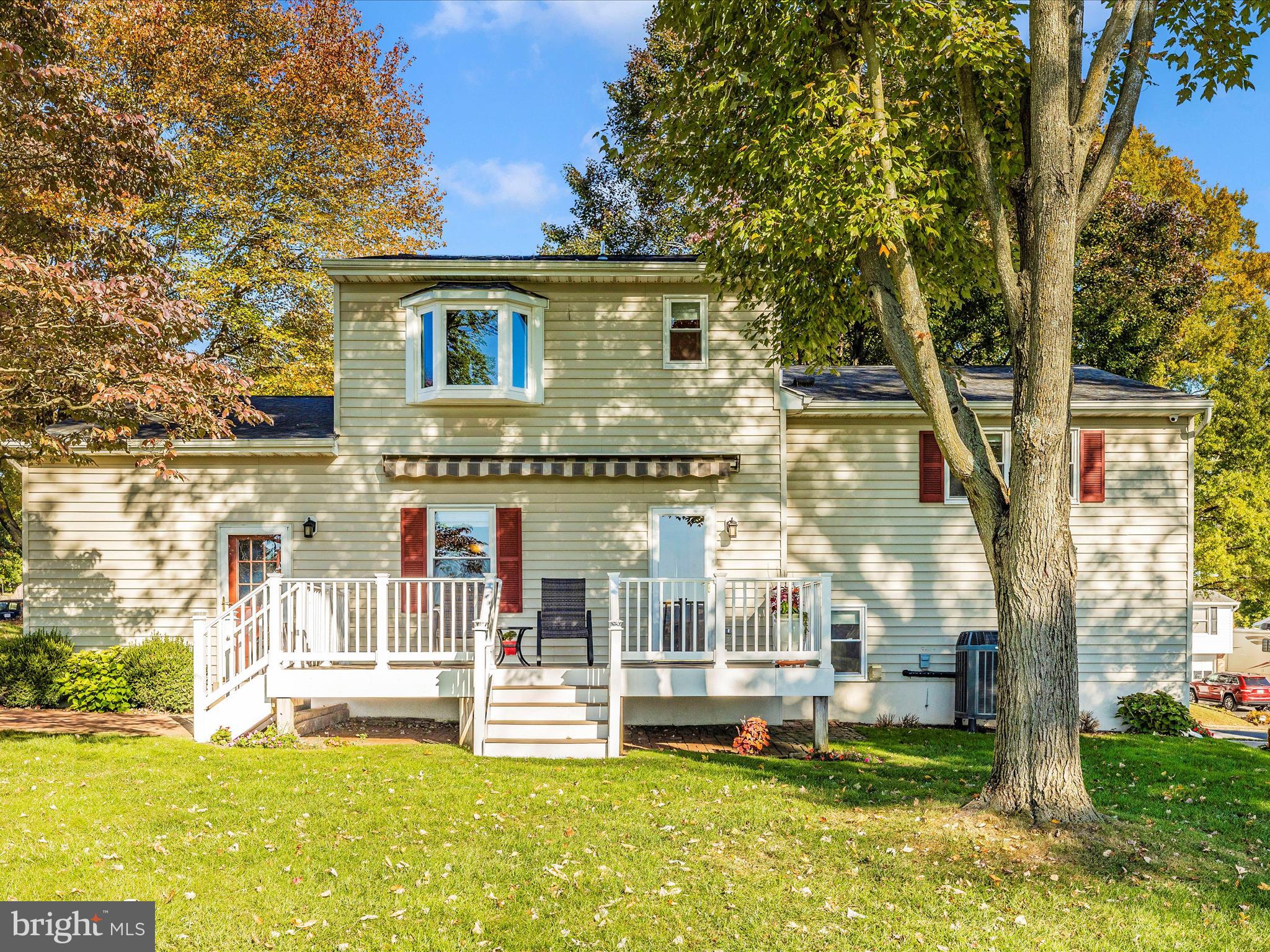 GLADE TOWN - Residential