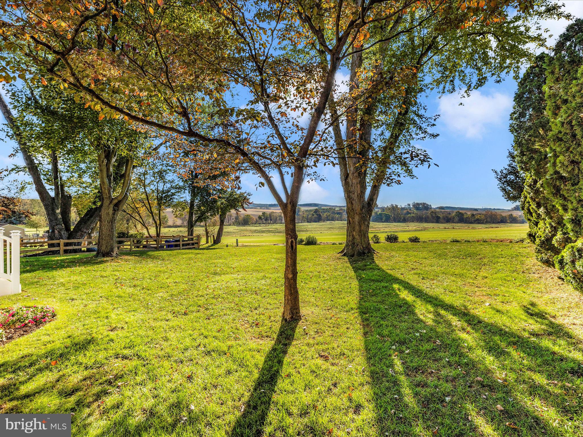 GLADE TOWN - Residential