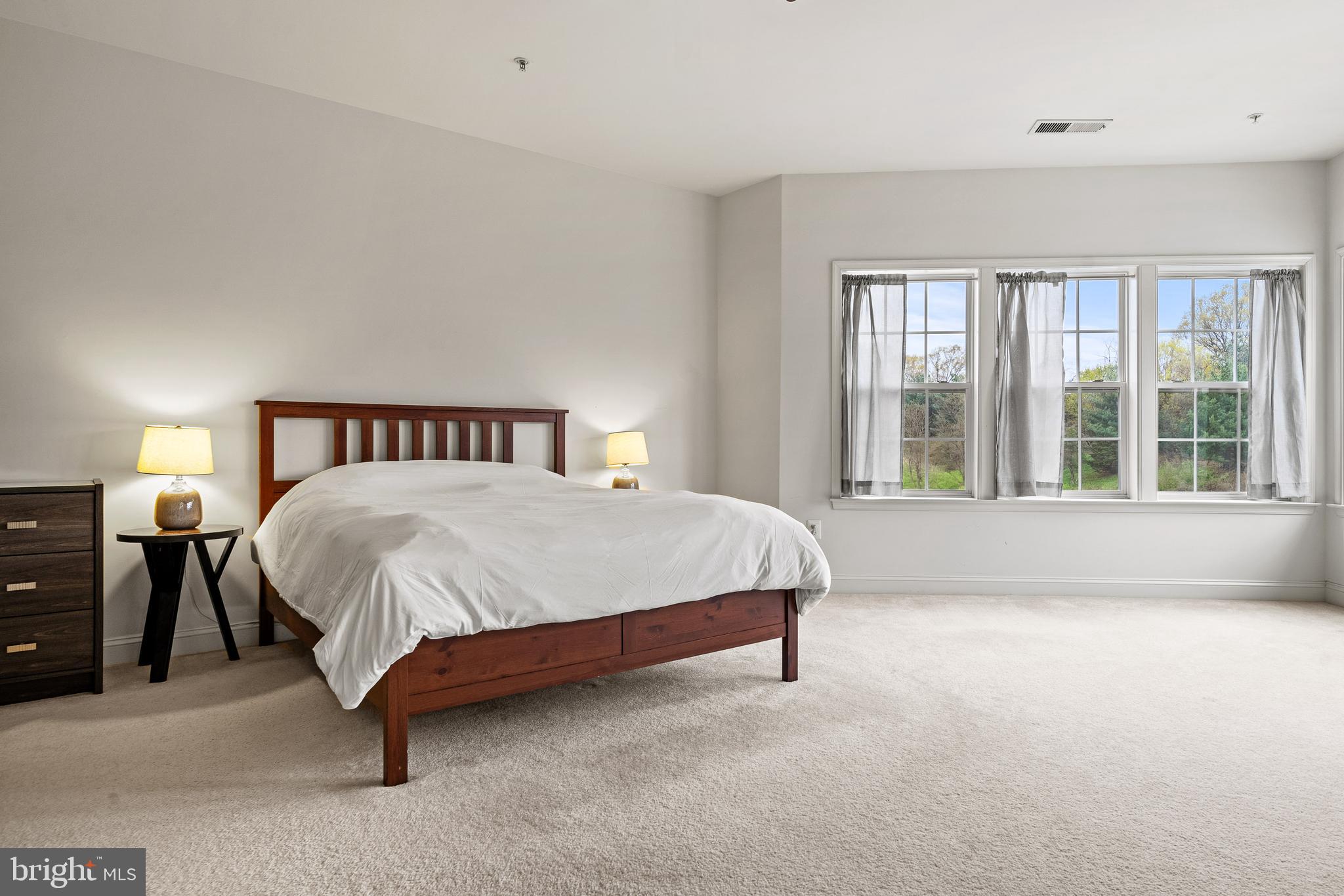 STONE LAKE - Residential