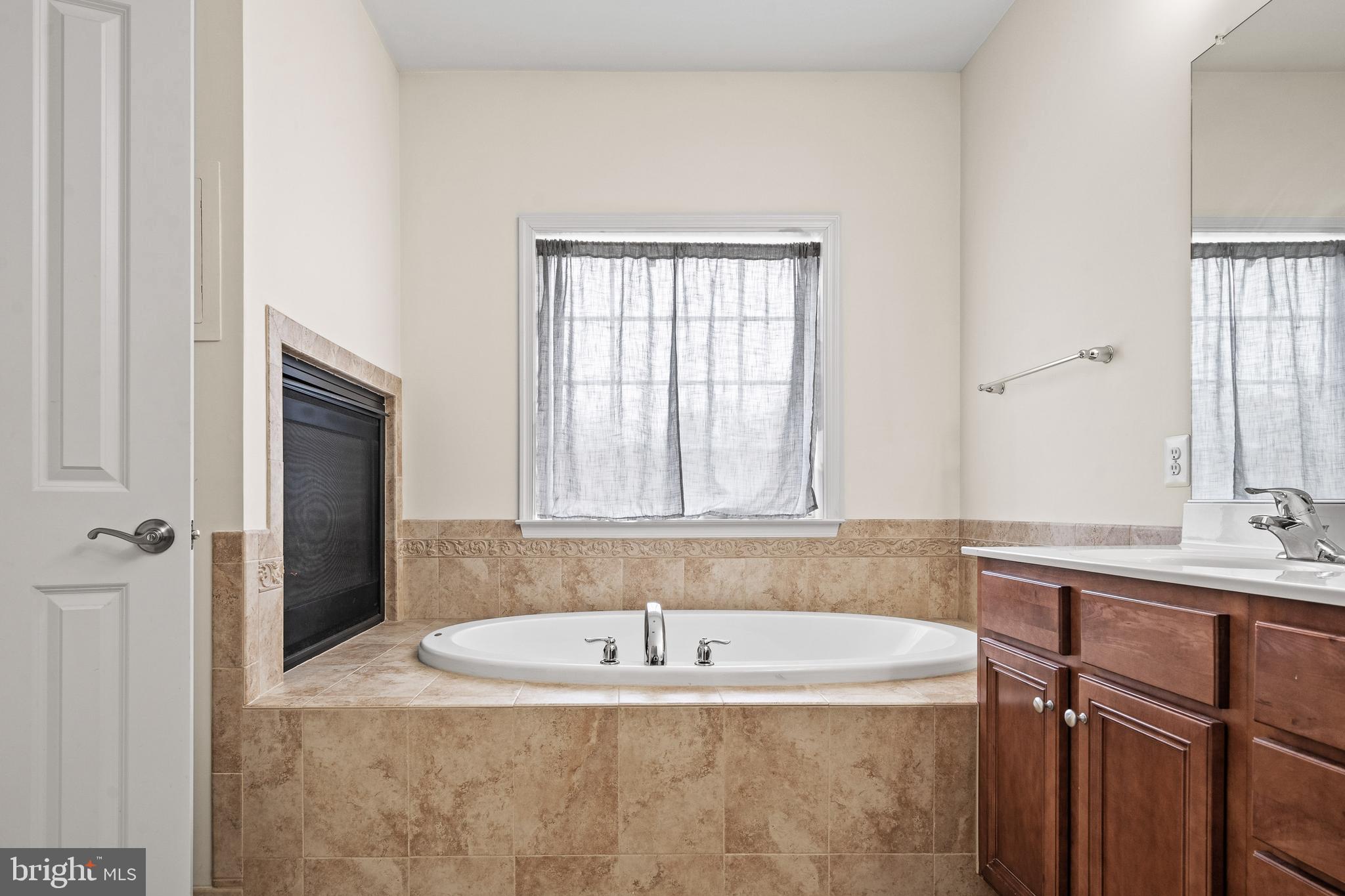 STONE LAKE - Residential