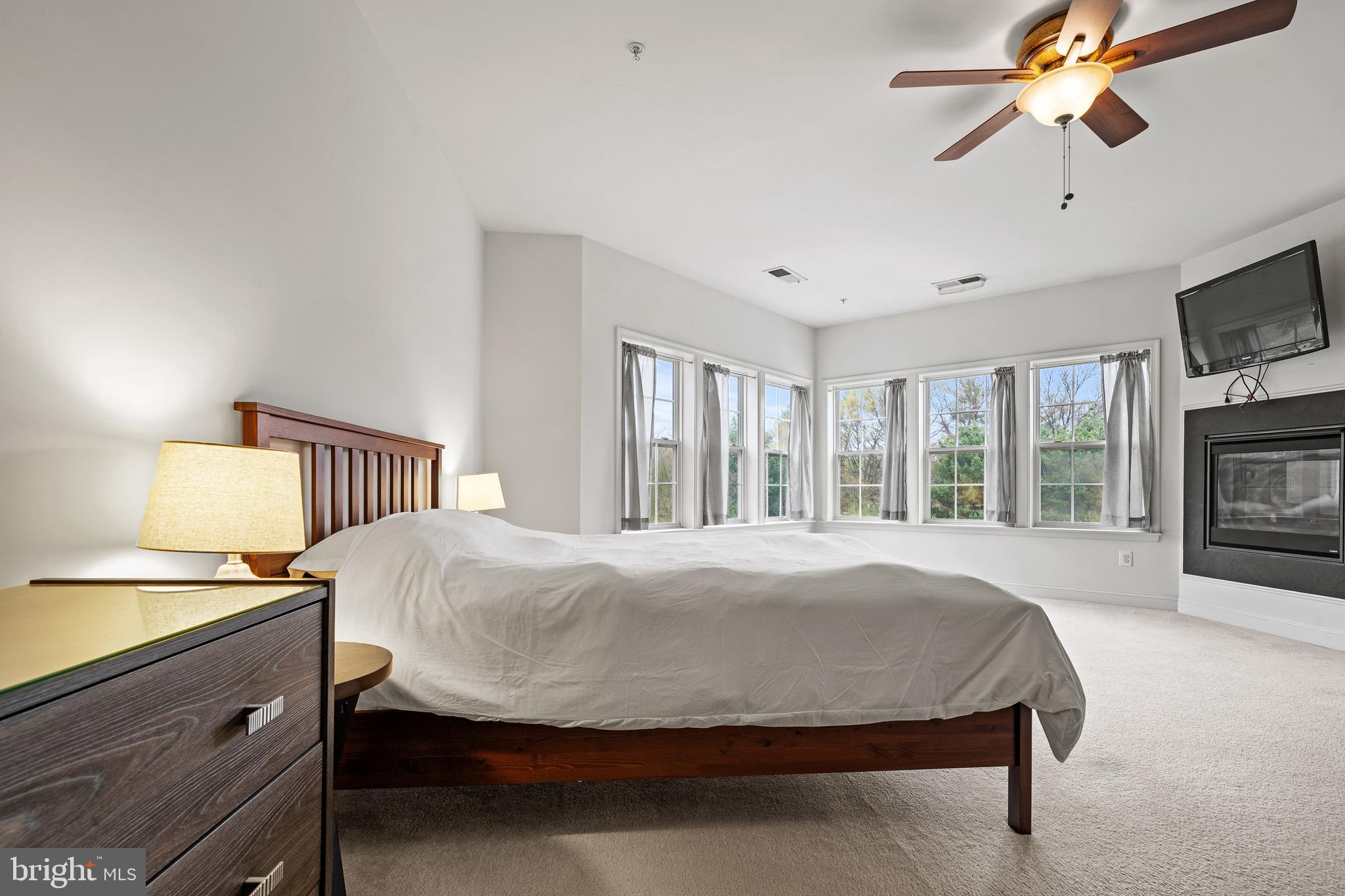 STONE LAKE - Residential