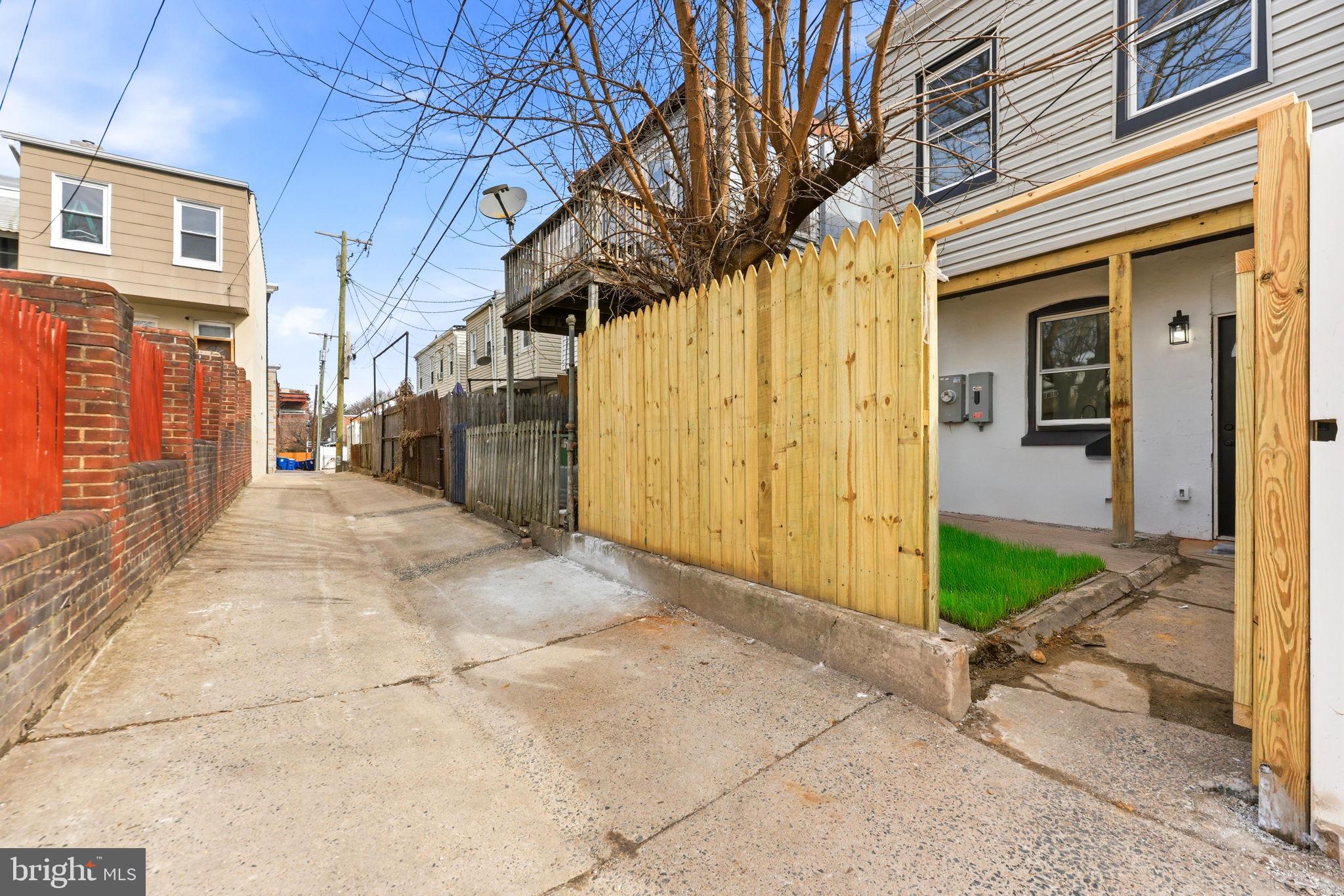 HAMPDEN HISTORIC DISTRICT - Residential