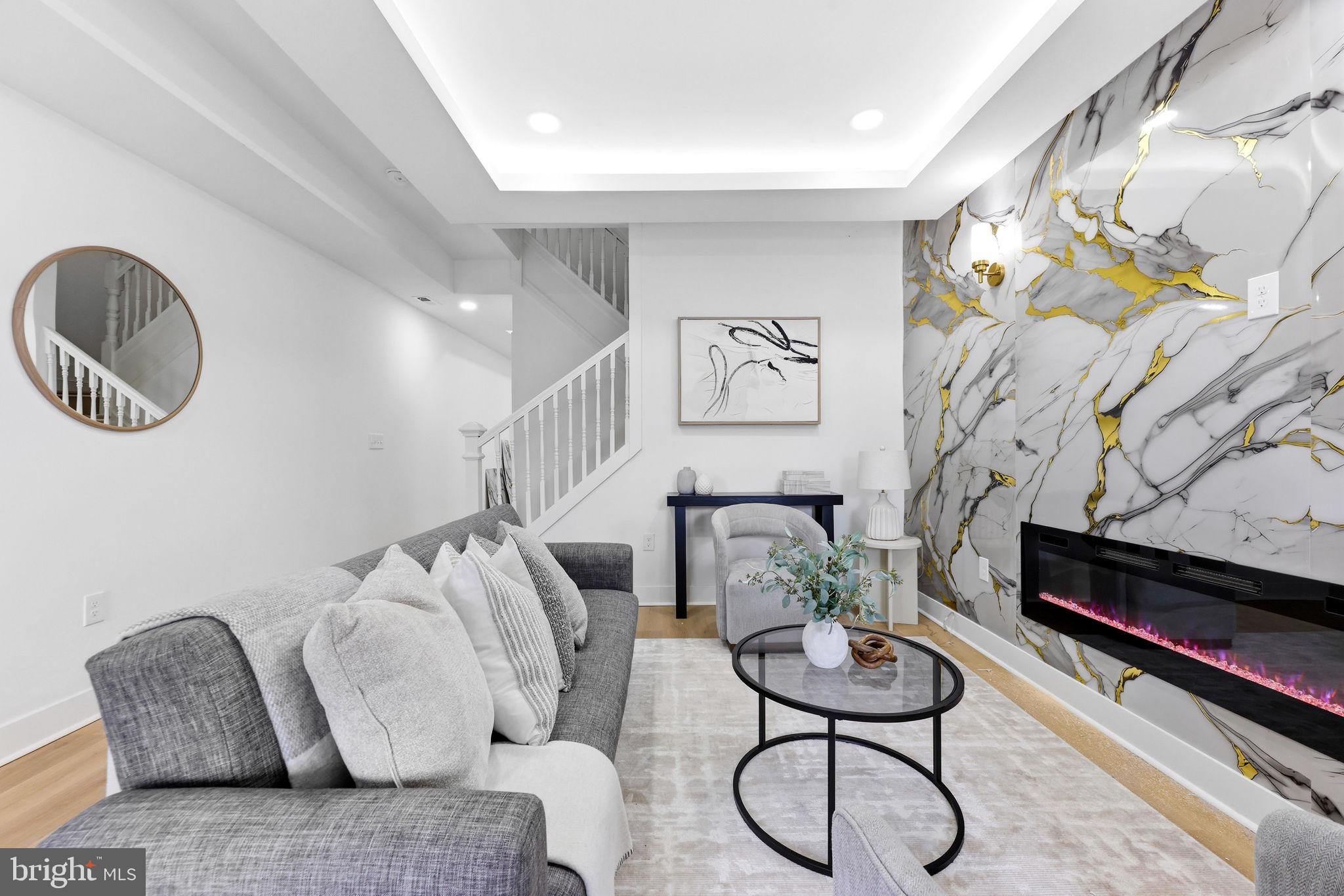 HAMPDEN HISTORIC DISTRICT - Residential