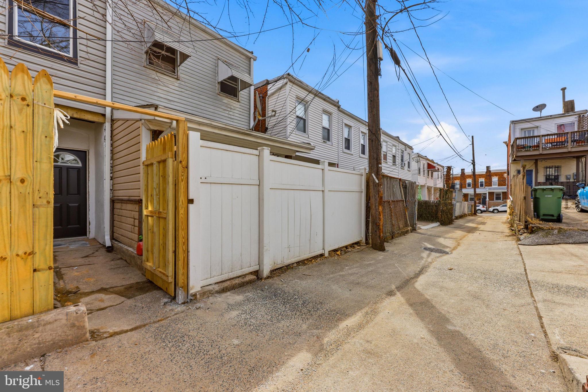 HAMPDEN HISTORIC DISTRICT - Residential
