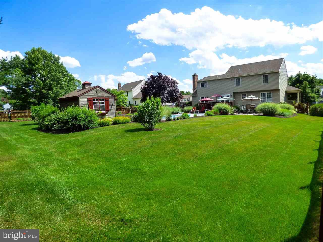 LEXINGTON MEADOWS - Residential