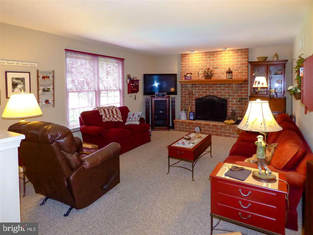 LEXINGTON MEADOWS - Residential