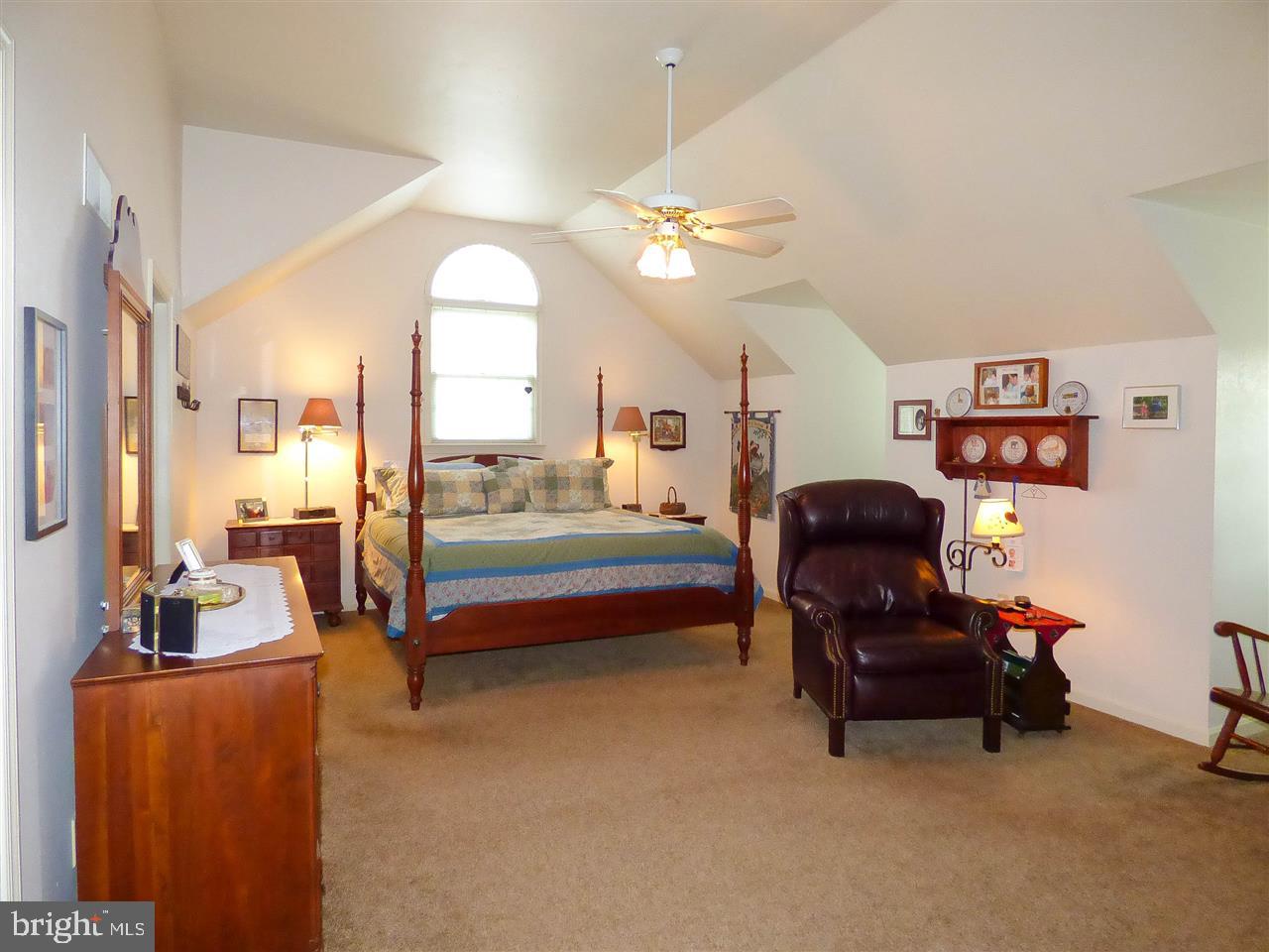LEXINGTON MEADOWS - Residential