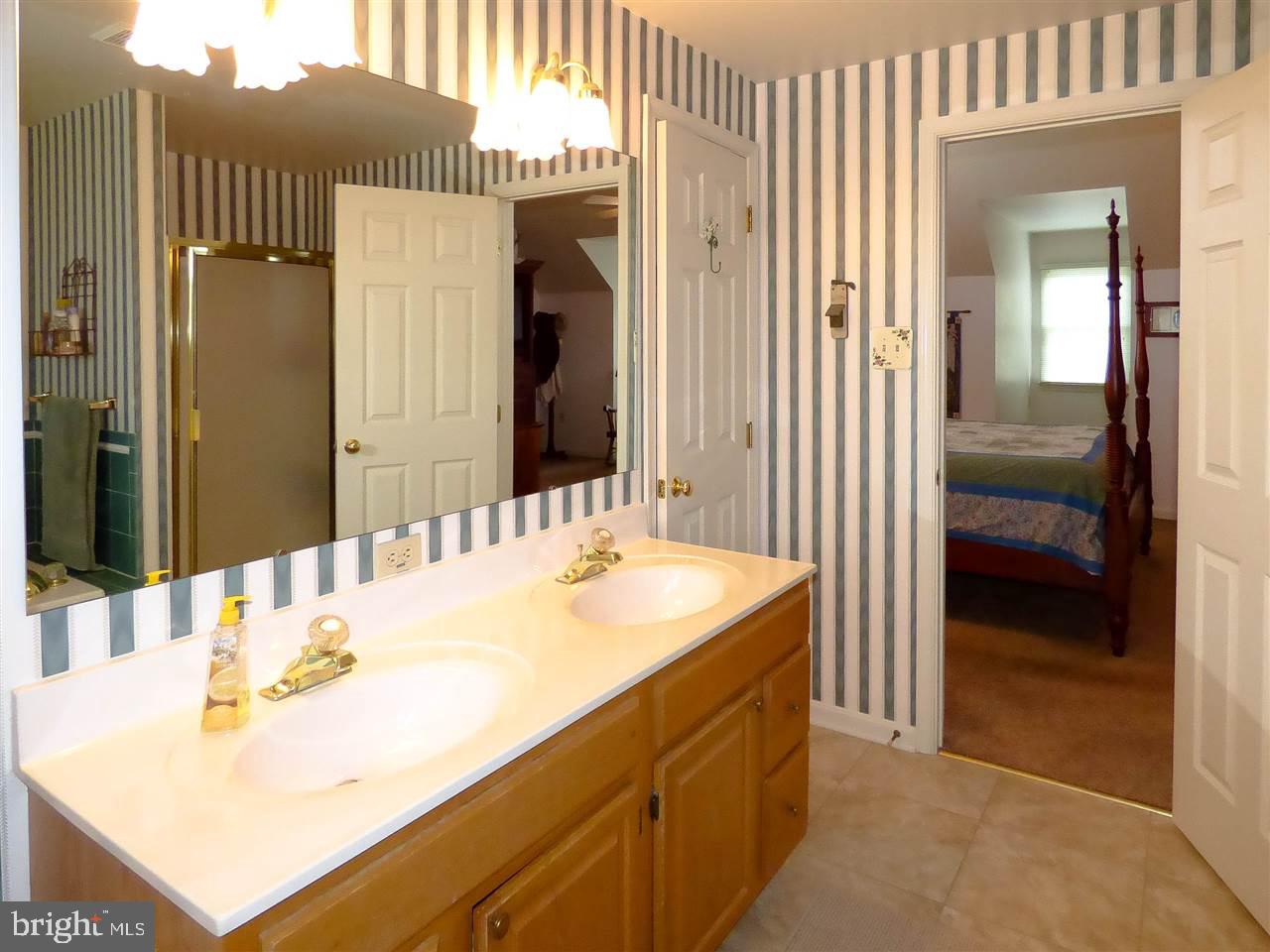 LEXINGTON MEADOWS - Residential