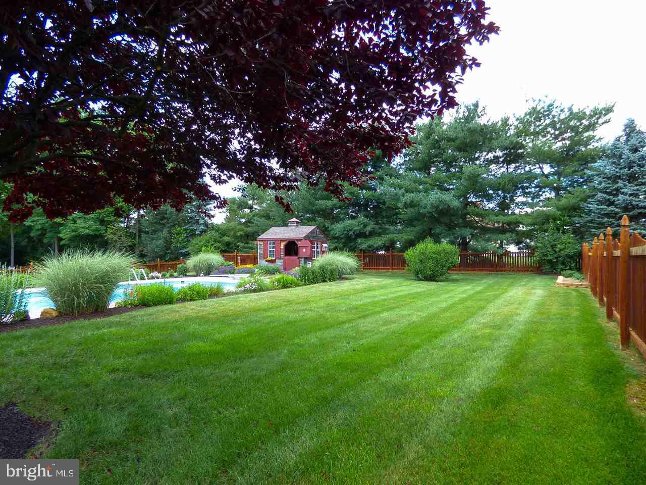 LEXINGTON MEADOWS - Residential