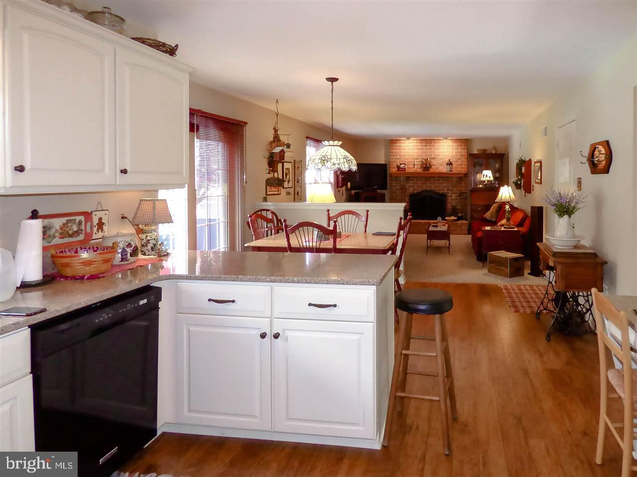 LEXINGTON MEADOWS - Residential
