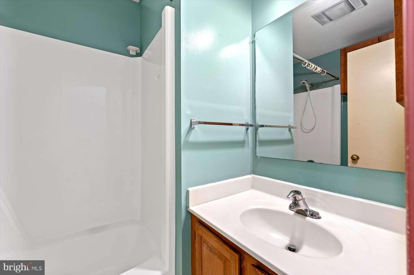 CABIN POINT - Residential