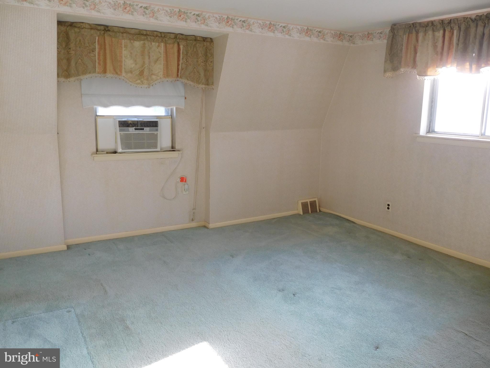 PINE VALLEY - Residential