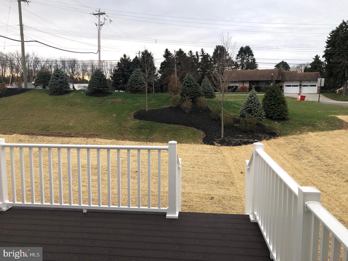 COURTS AT BRYNWOOD - Residential Lease