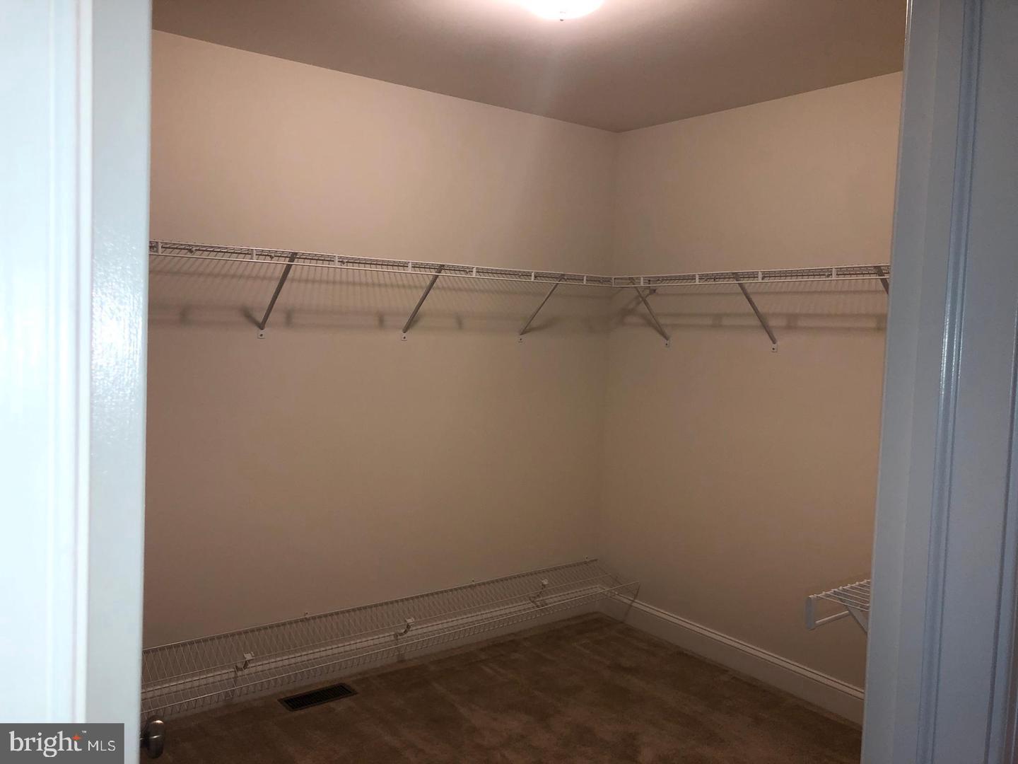 COURTS AT BRYNWOOD - Residential Lease