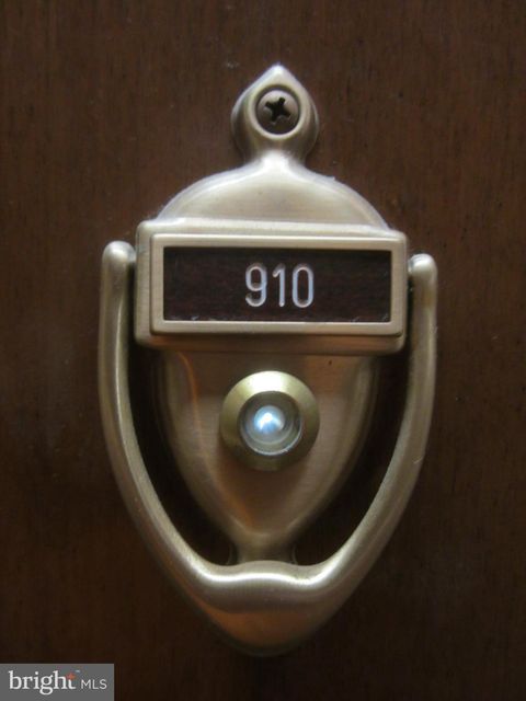 Photo of 7111 Woodmont Avenue #910, BETHESDA, MD 20815 (MLS # MDMC2154420)