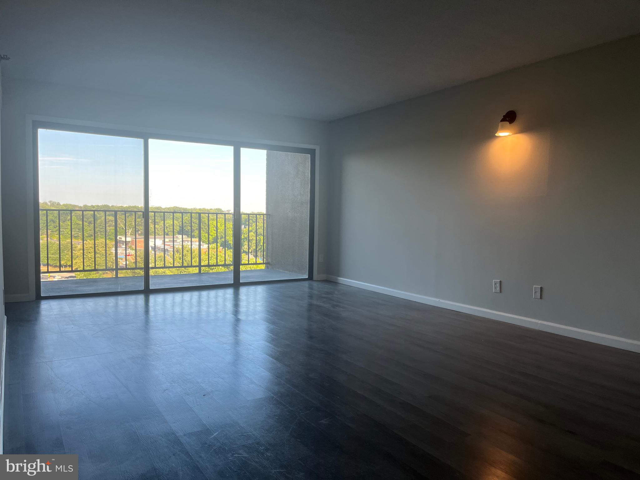 RACQUET CLUB - Residential