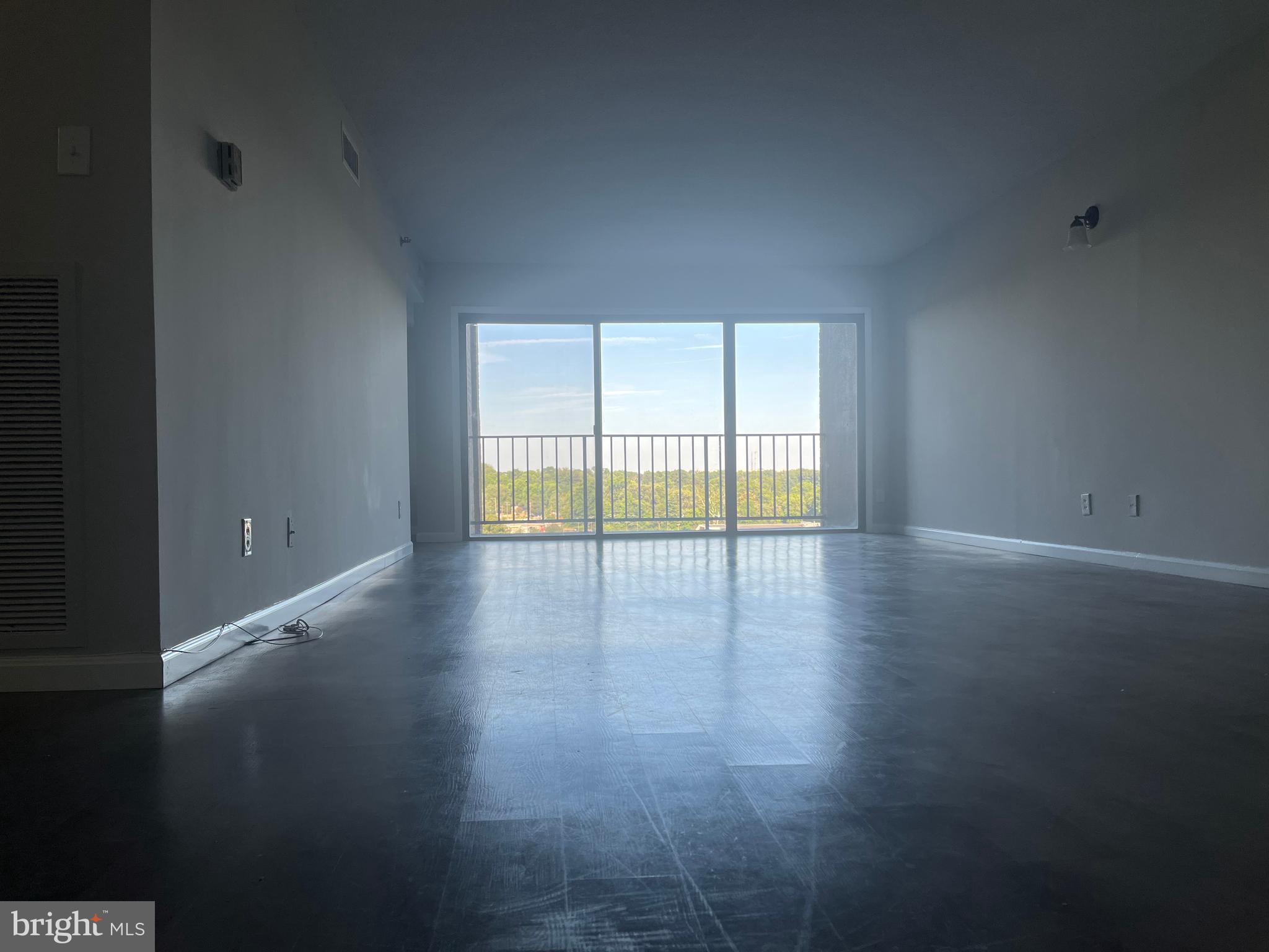 RACQUET CLUB - Residential