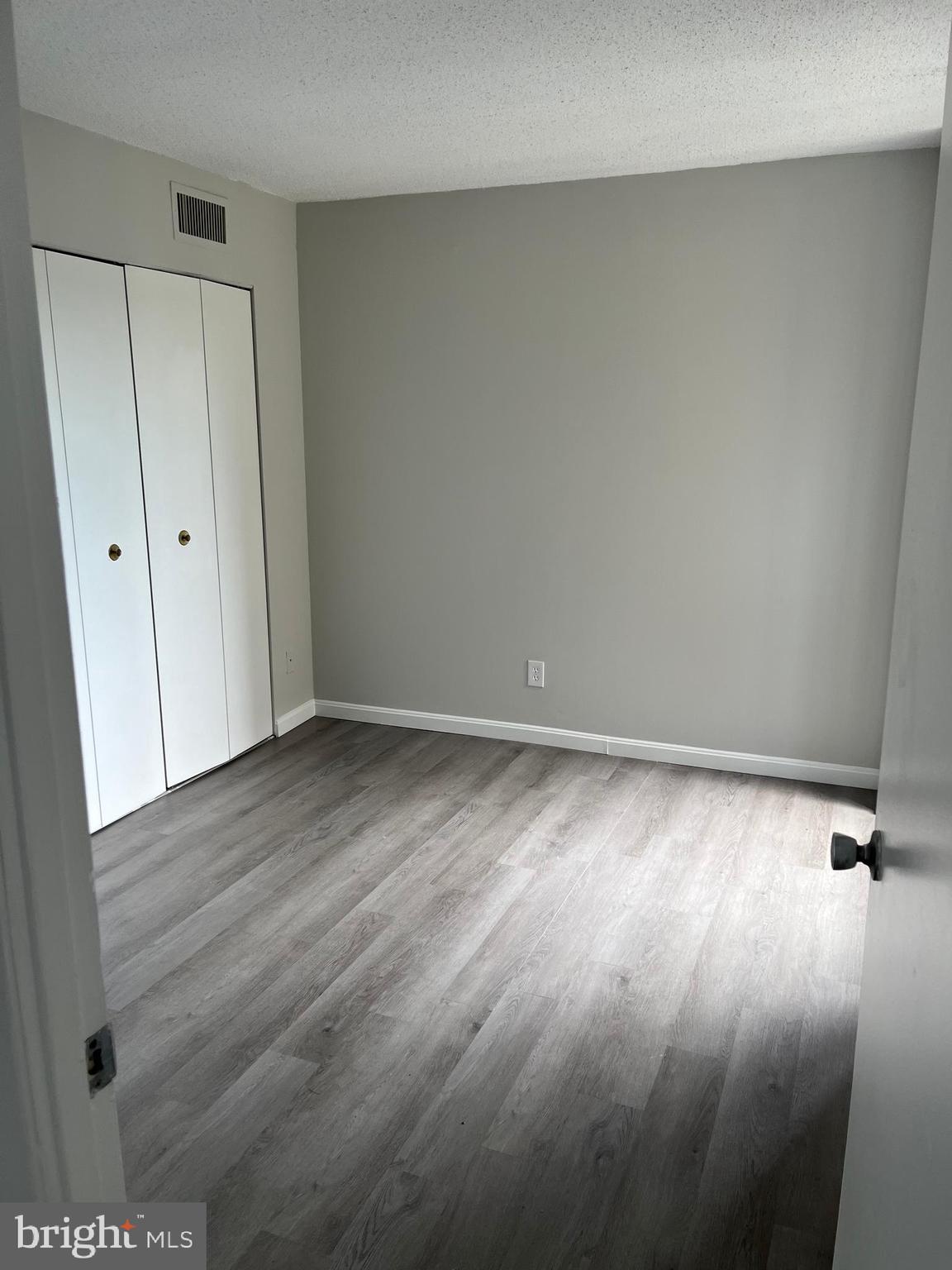 RACQUET CLUB - Residential