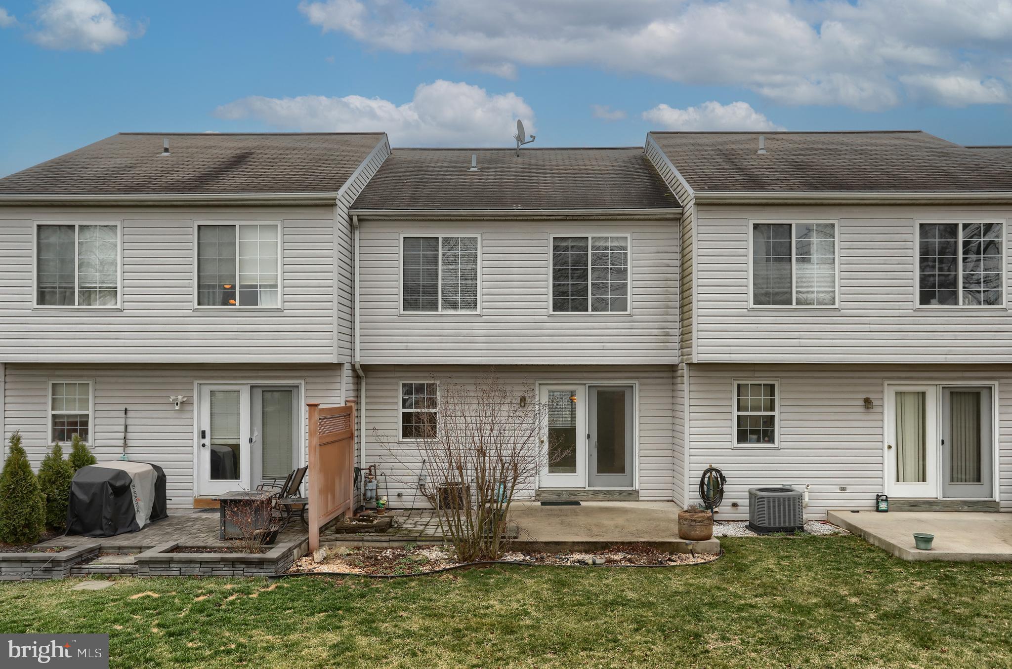 QUENTIN HUNT - Residential