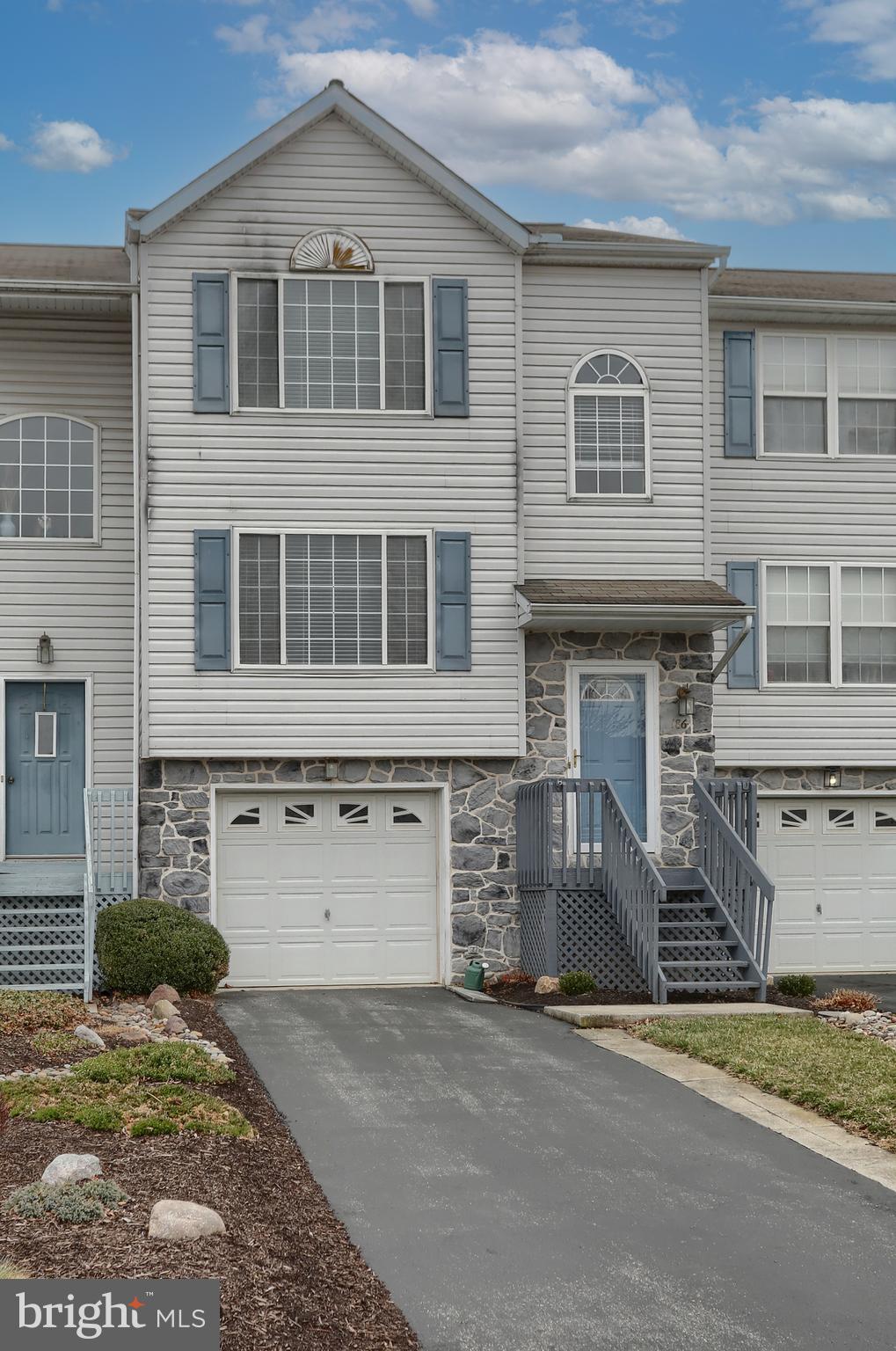 QUENTIN HUNT - Residential