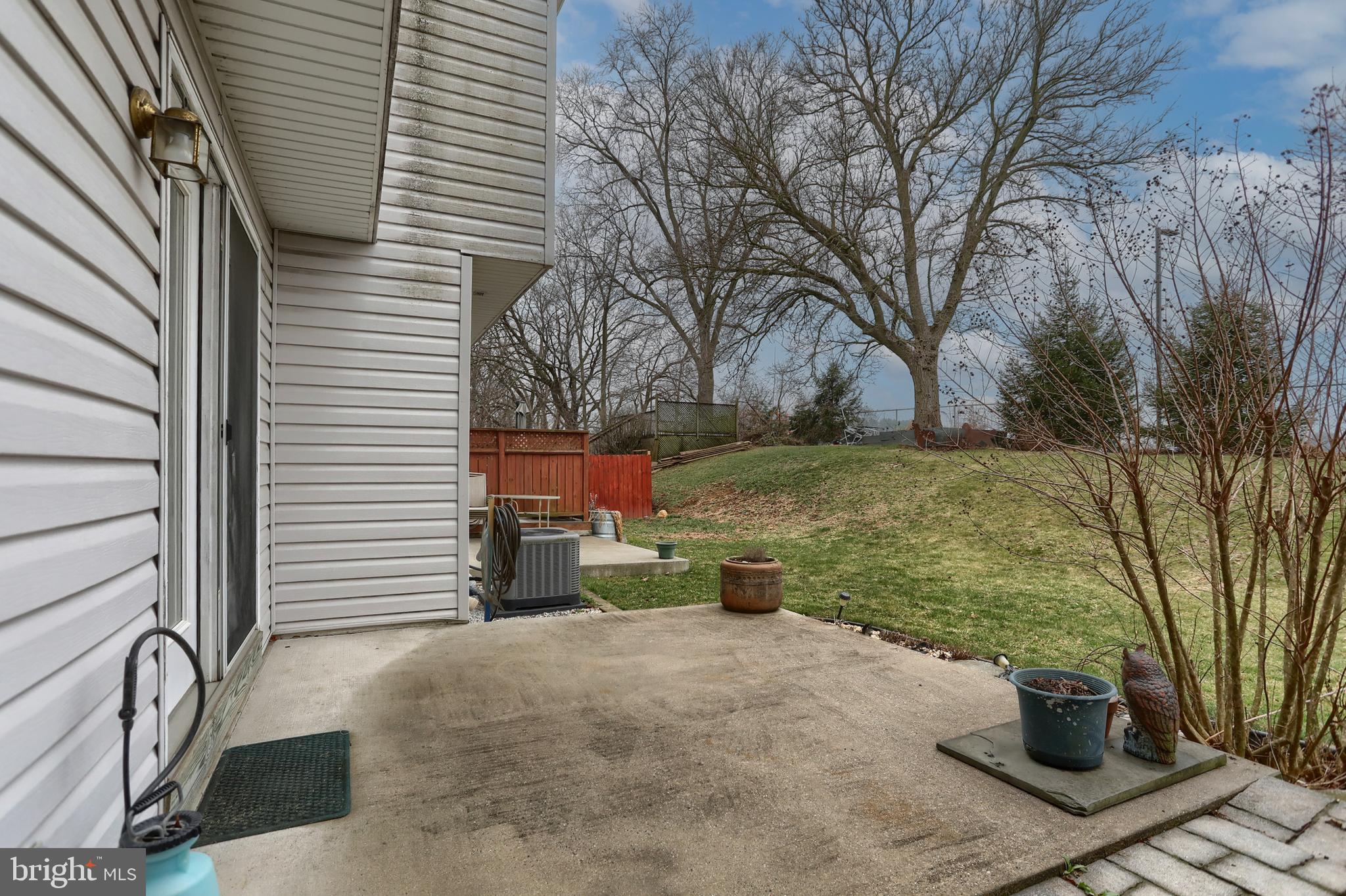 QUENTIN HUNT - Residential