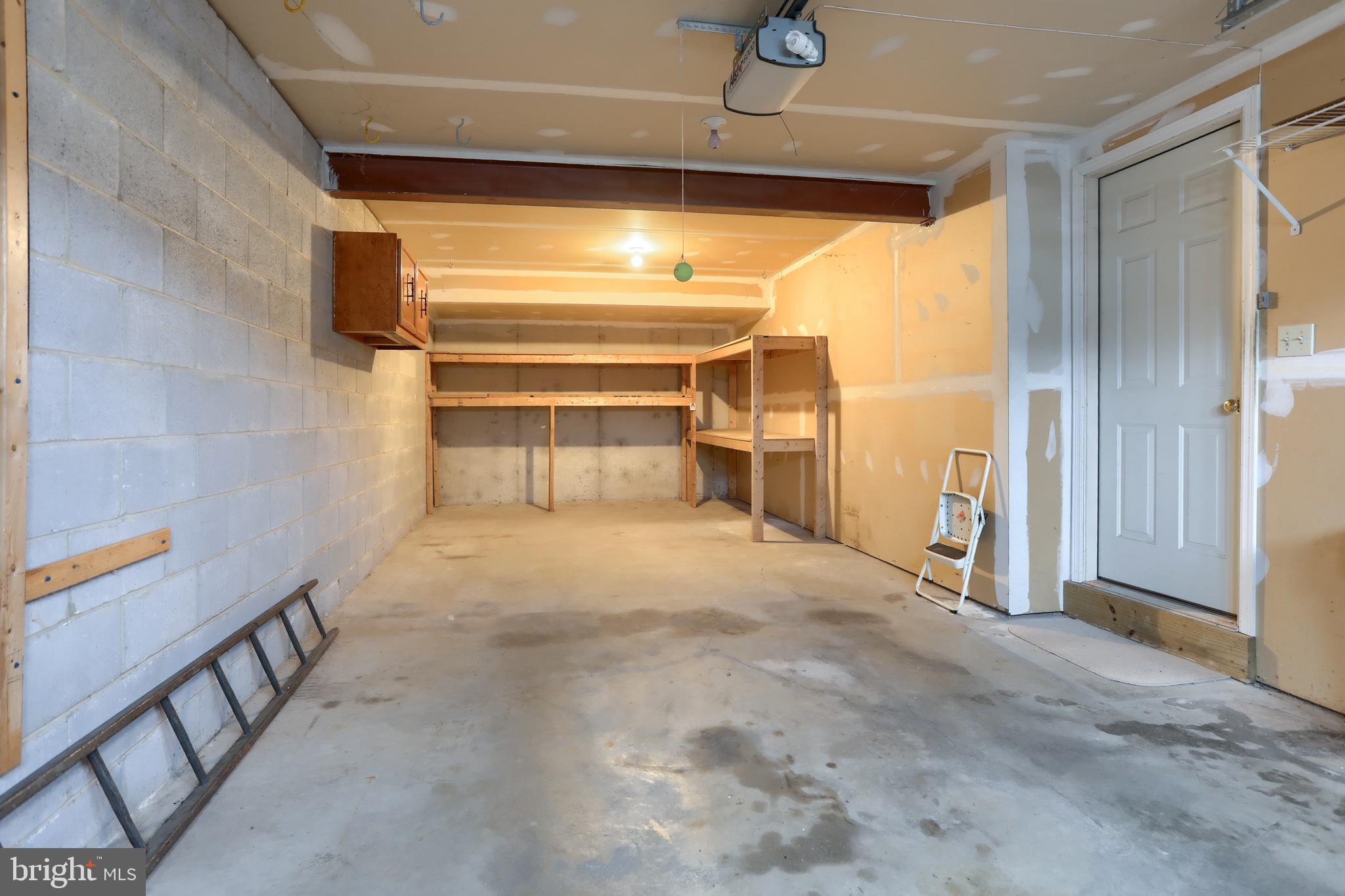 QUENTIN HUNT - Residential