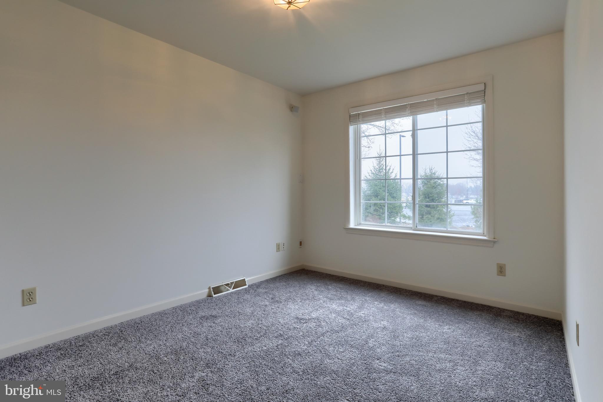 QUENTIN HUNT - Residential