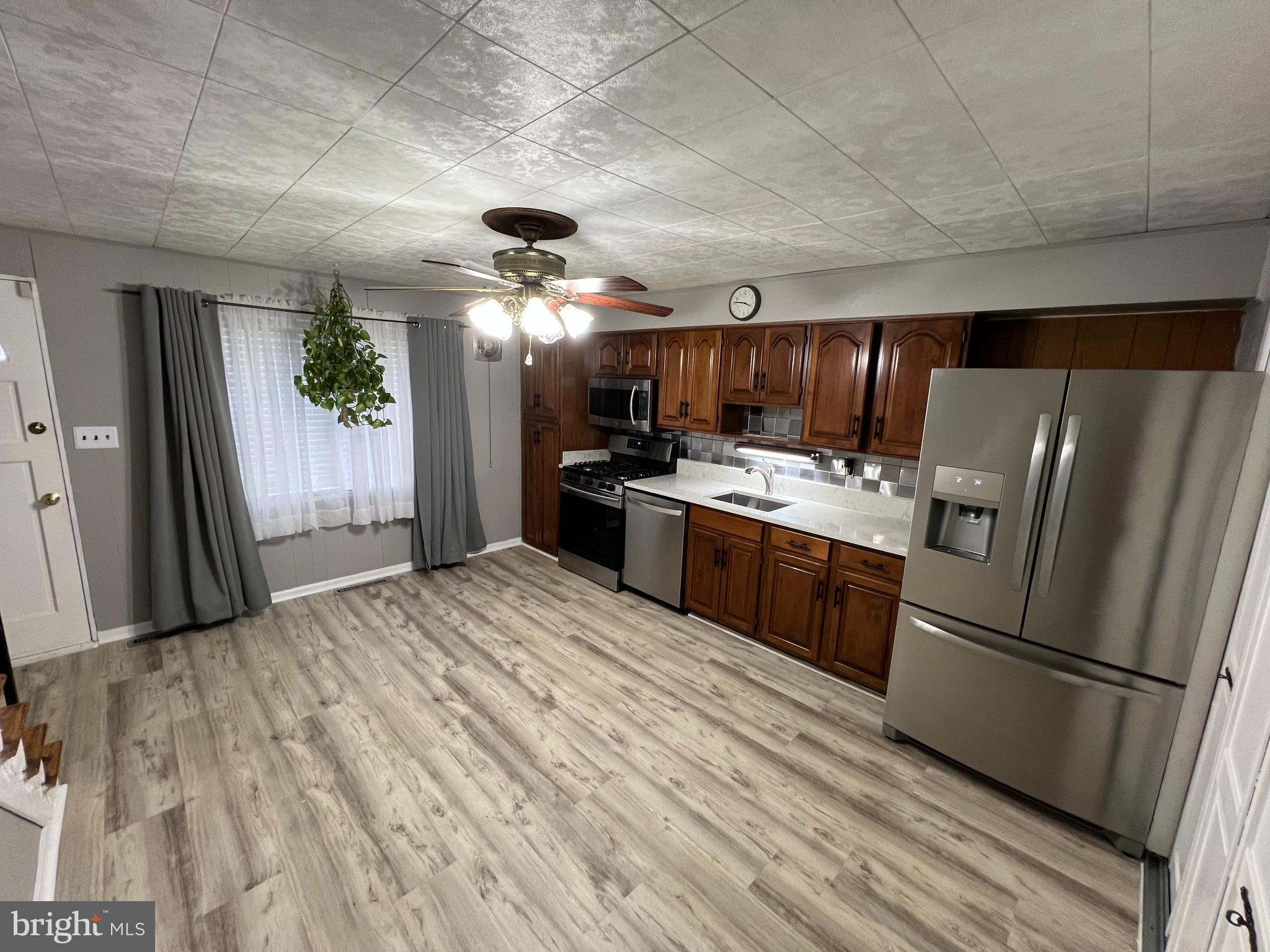 GRAY HAVEN - Residential Lease