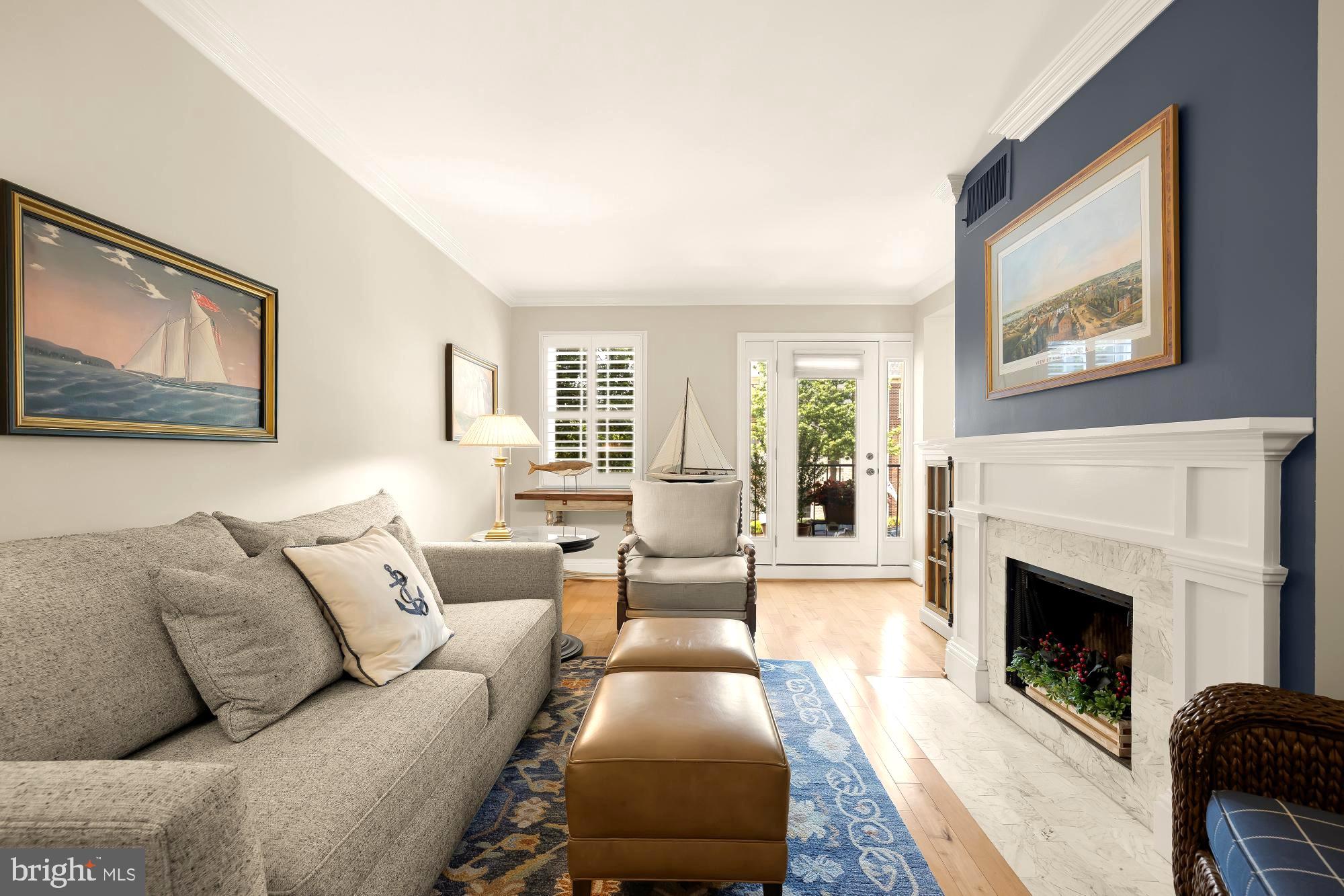 1115 N PITT STREET 2B
