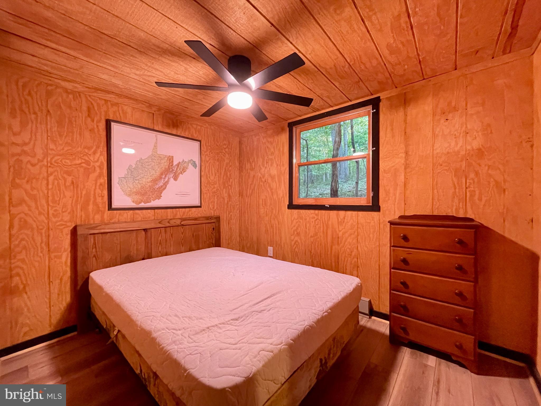 FLOWERWOOD FARM - Residential