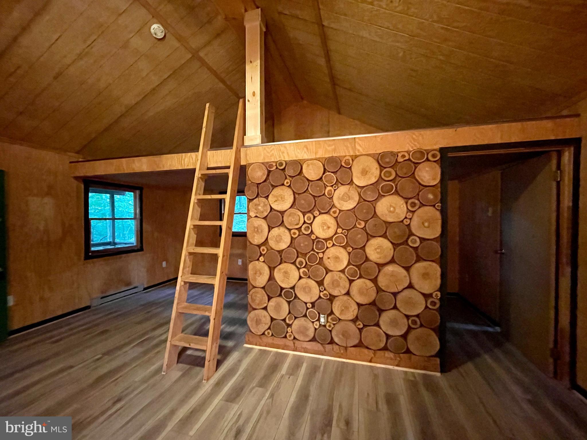 FLOWERWOOD FARM - Residential