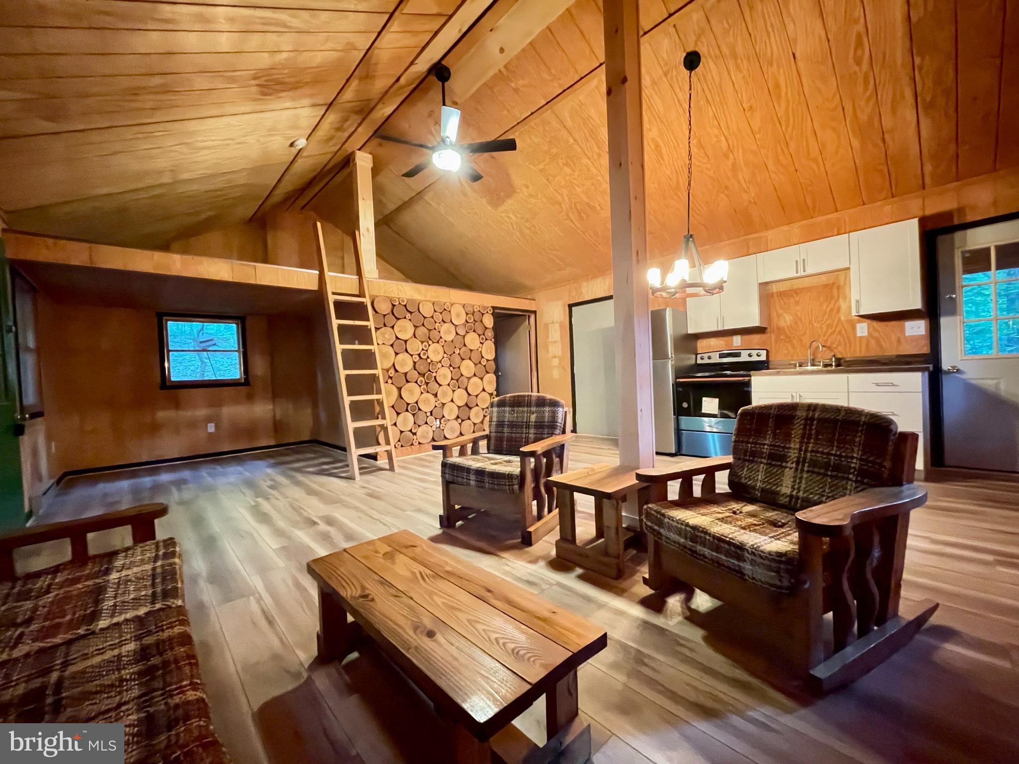 FLOWERWOOD FARM - Residential