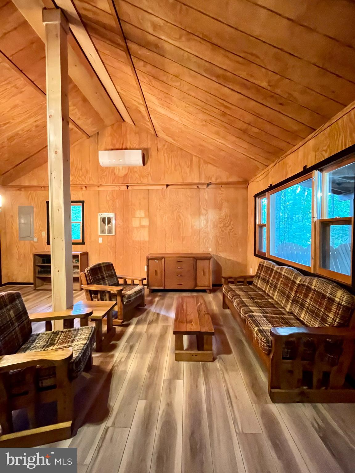 FLOWERWOOD FARM - Residential