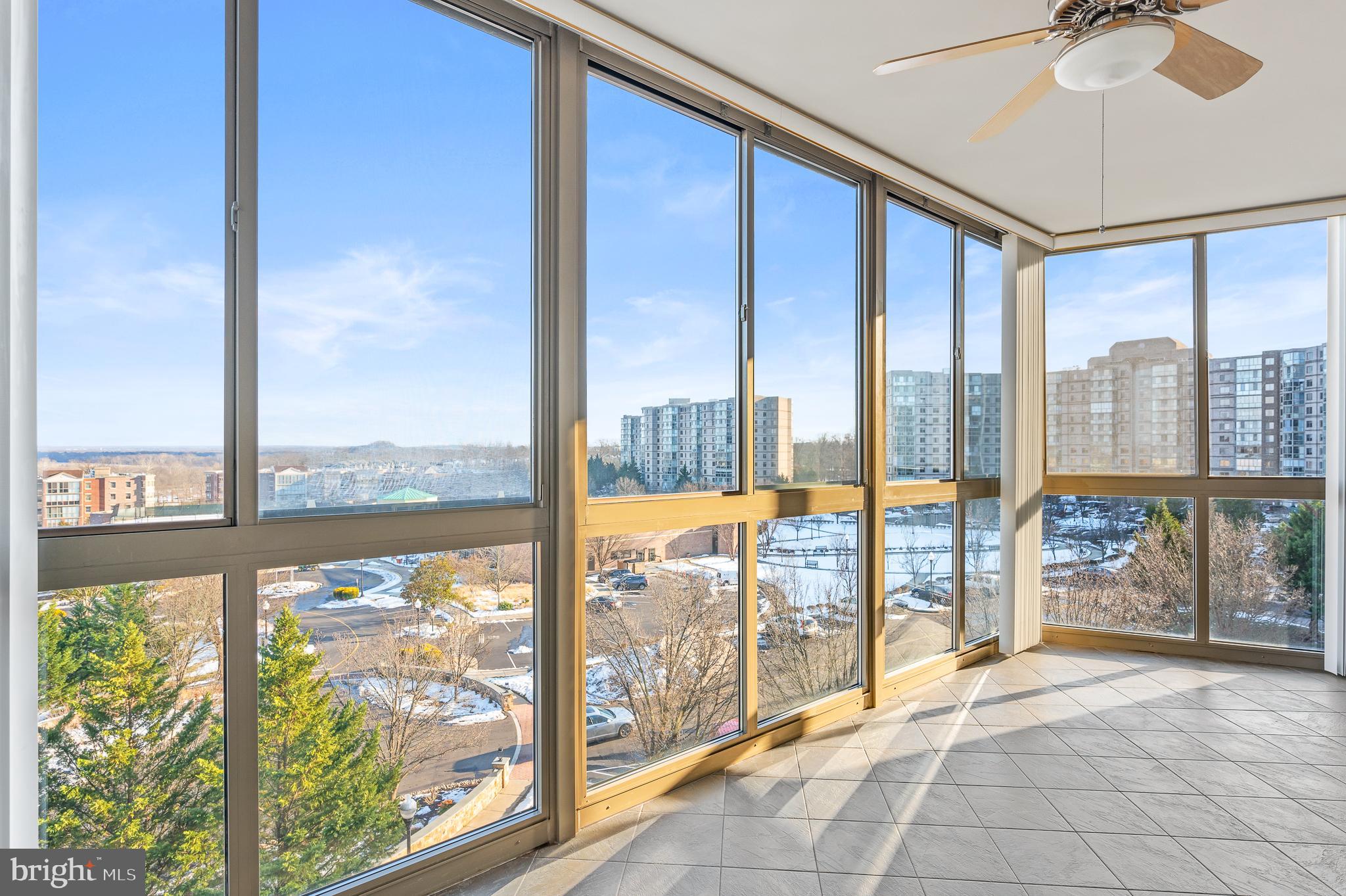 LANSDOWNE WOODS - Residential