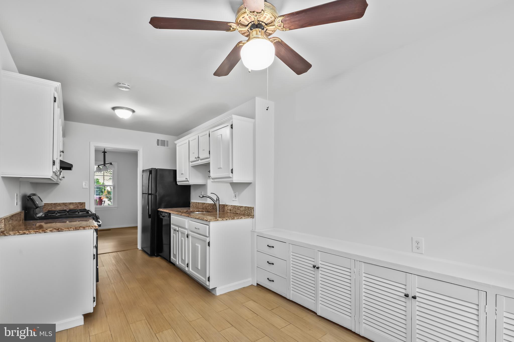 LAKE BRADDOCK - Residential