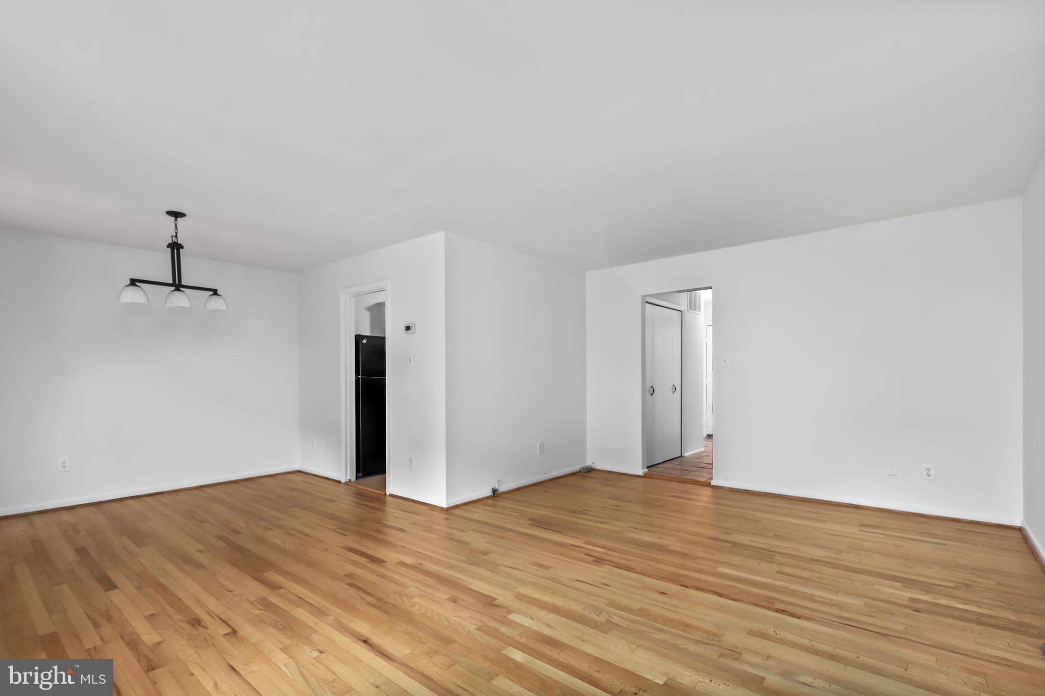 LAKE BRADDOCK - Residential