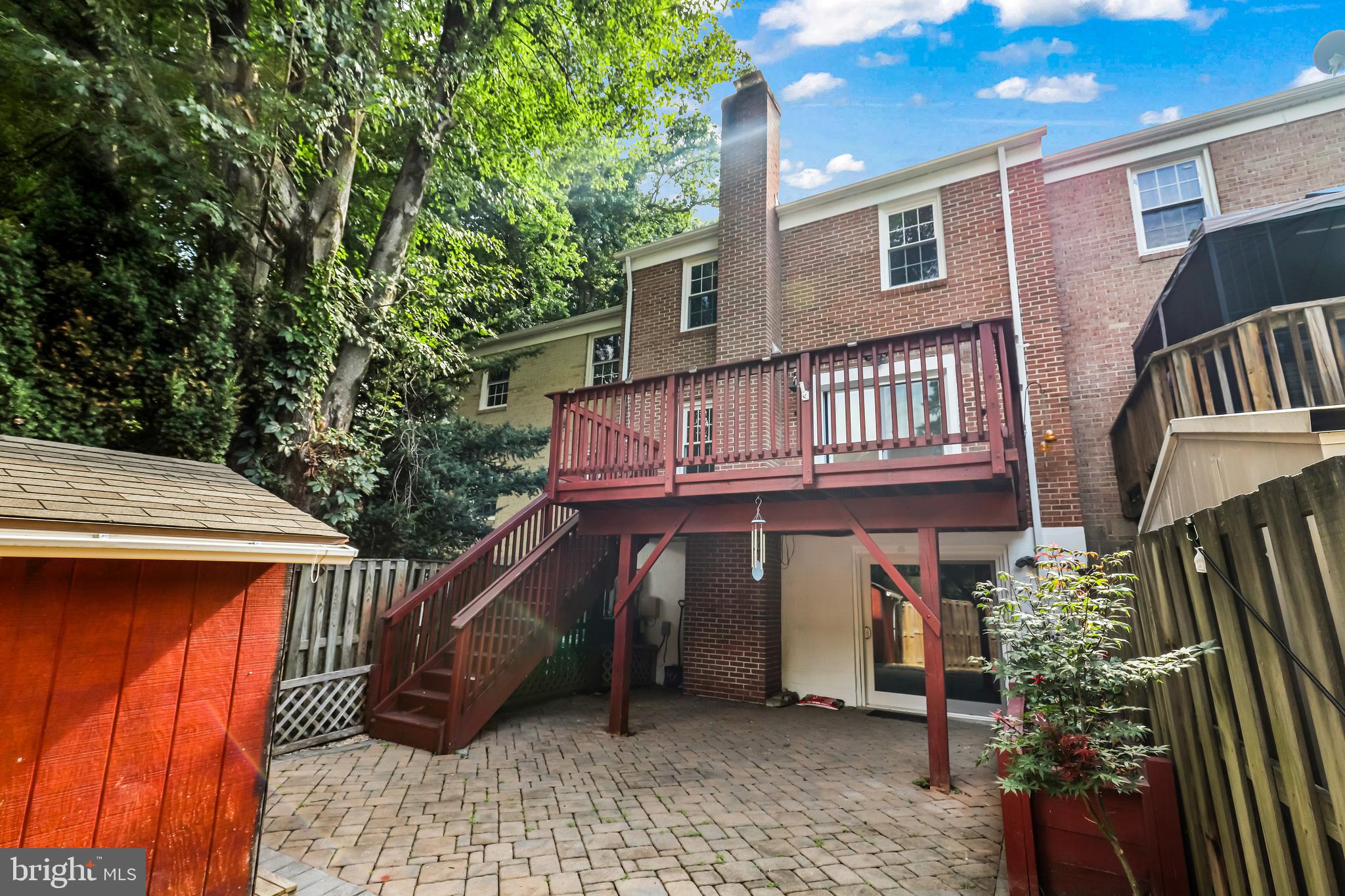 LAKE BRADDOCK - Residential