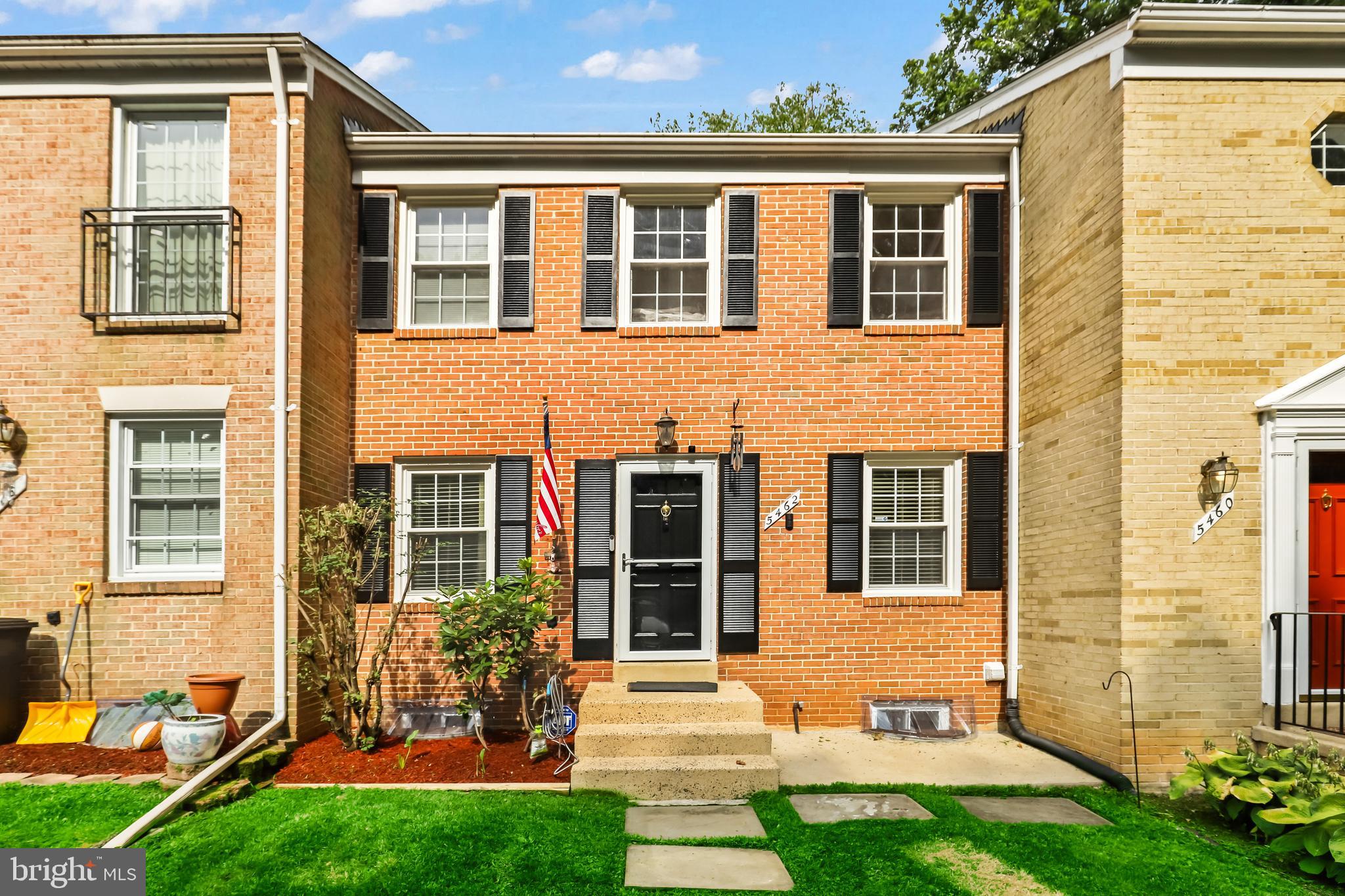 LAKE BRADDOCK - Residential