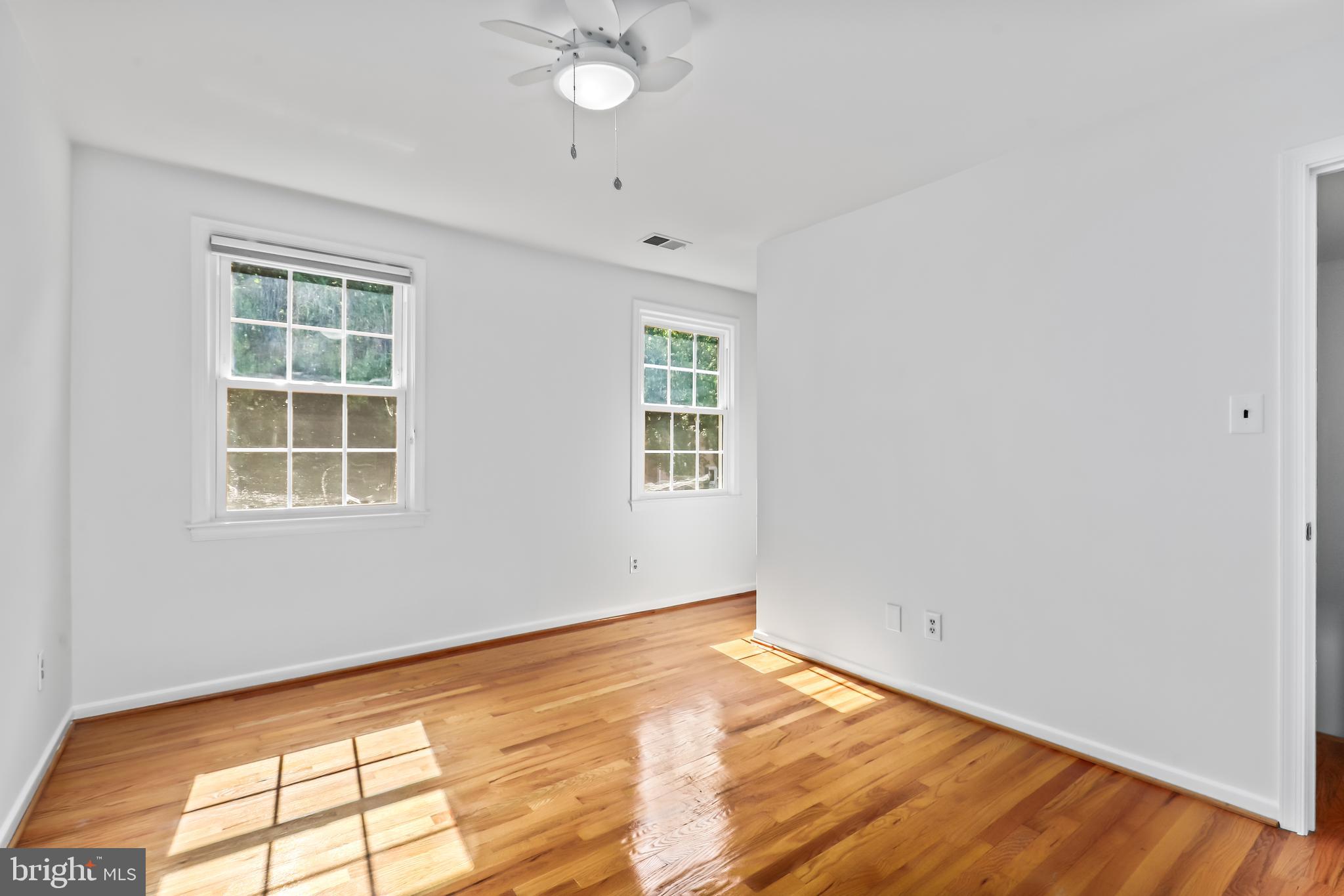 LAKE BRADDOCK - Residential