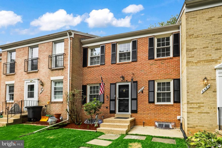 Buy with confidence, one year home warranty will be provided.  Inspections welcomed. Roof 2022, AC 2023. Wonderful spacious brick townhome on cul-de-sac in Lake Braddock! Three bedrooms, two and a half baths, three finished levels. Eat-in space in the kitchen, granite counters. Warm hardwood on main. Family room on the lower level features a fireplace. Walk out to the large deck installed by the current owners, the yard features a patio space and is fully fenced for privacy. Community room, tot lots, tennis, pools are part of the Lake Braddock community amenities.