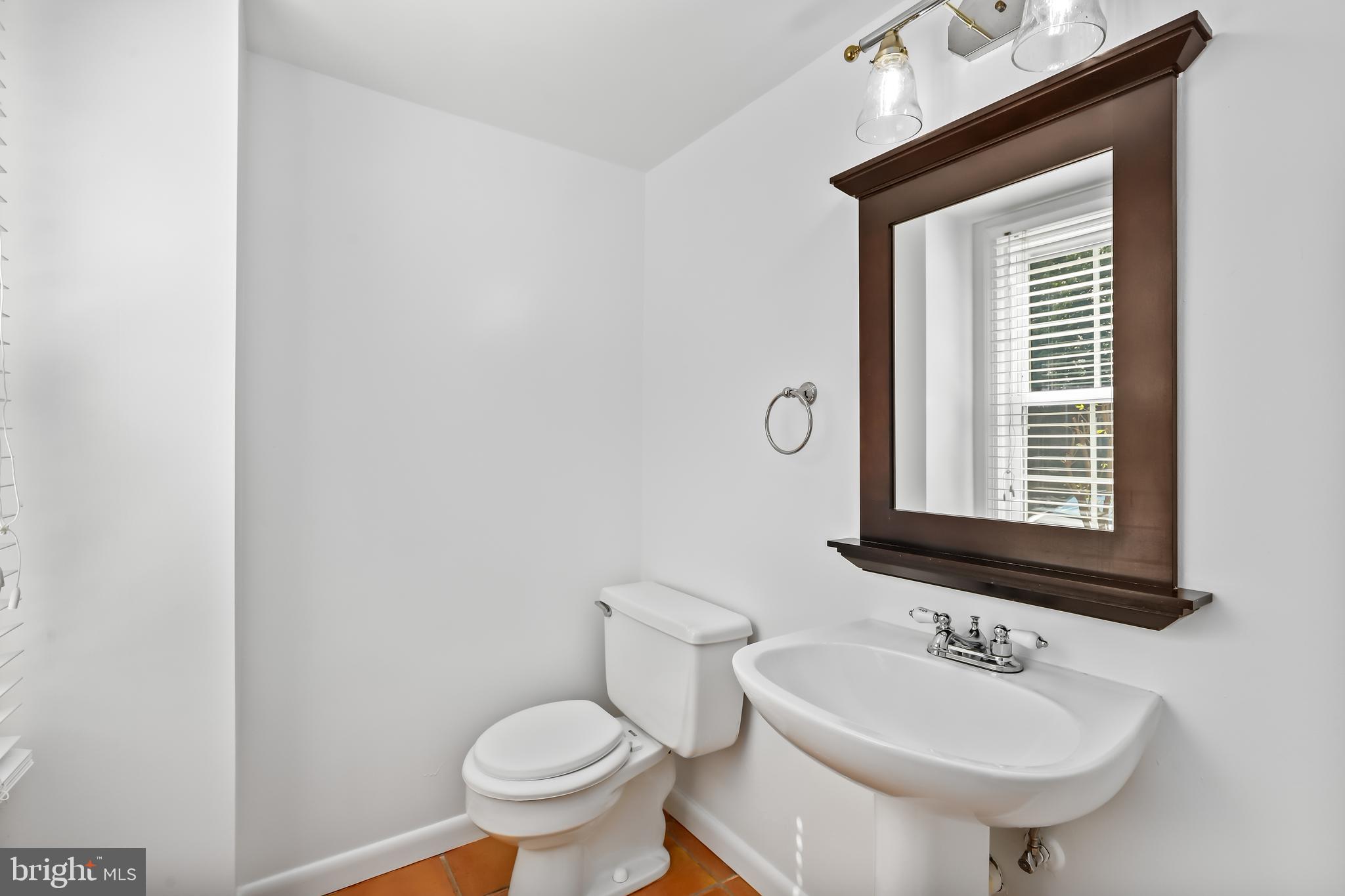 LAKE BRADDOCK - Residential