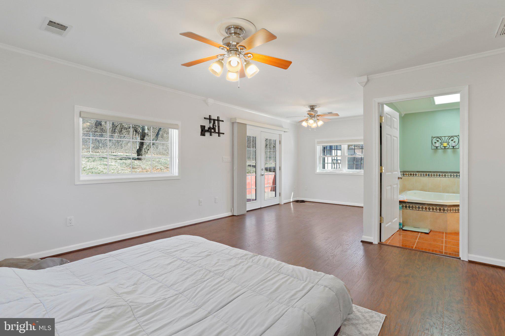 SYLVAN GROVE - Residential