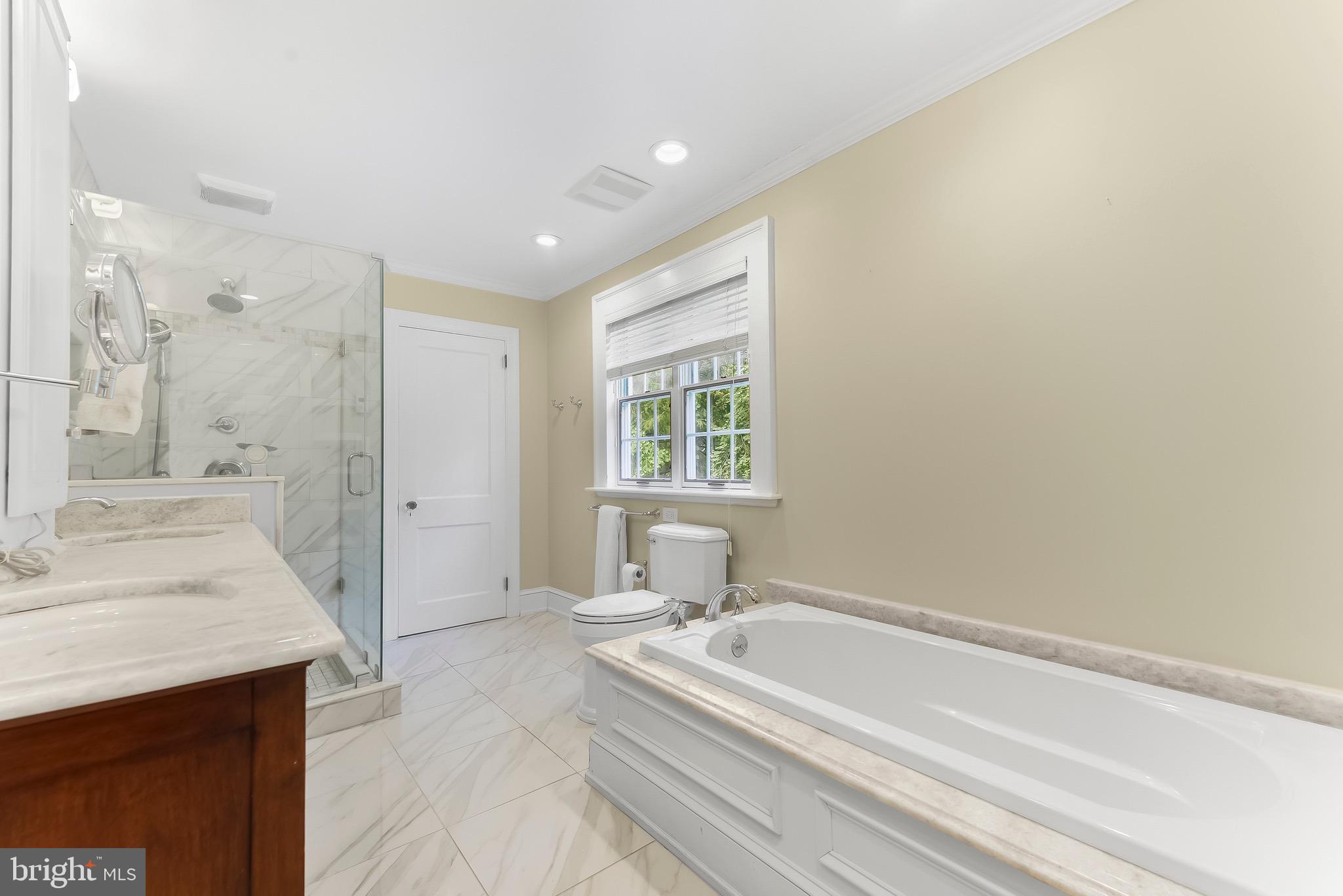 WYNNEWOOD - Residential