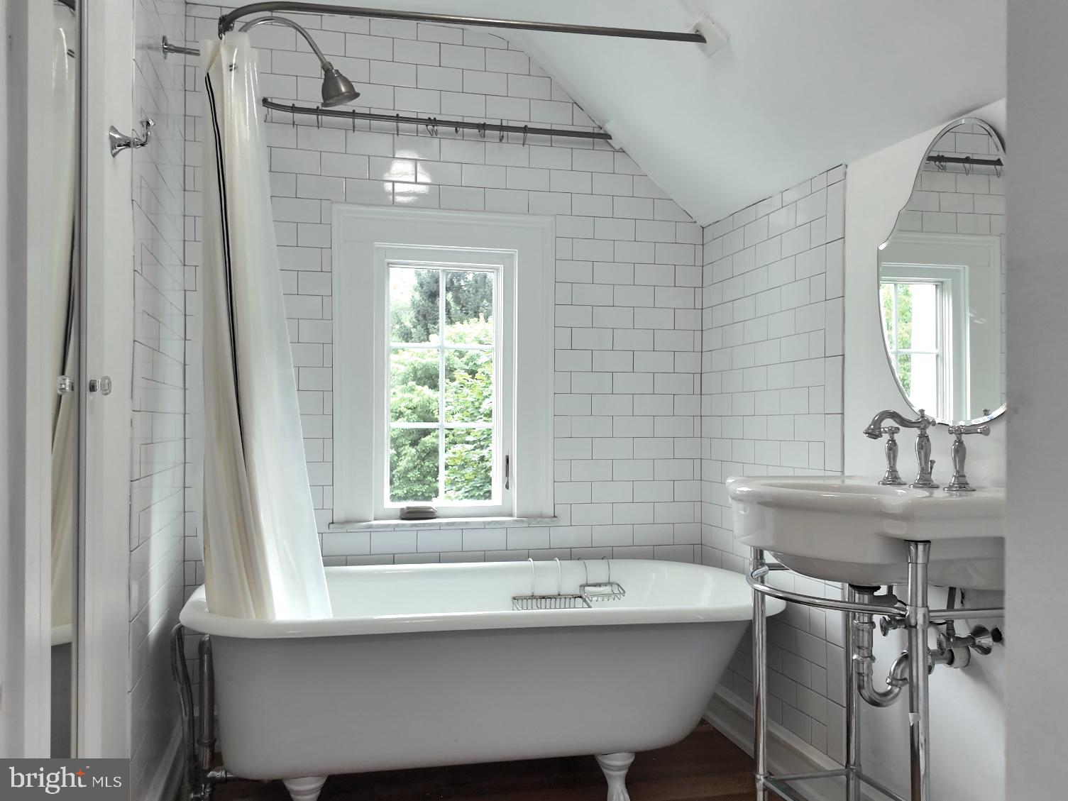 WYNNEWOOD - Residential