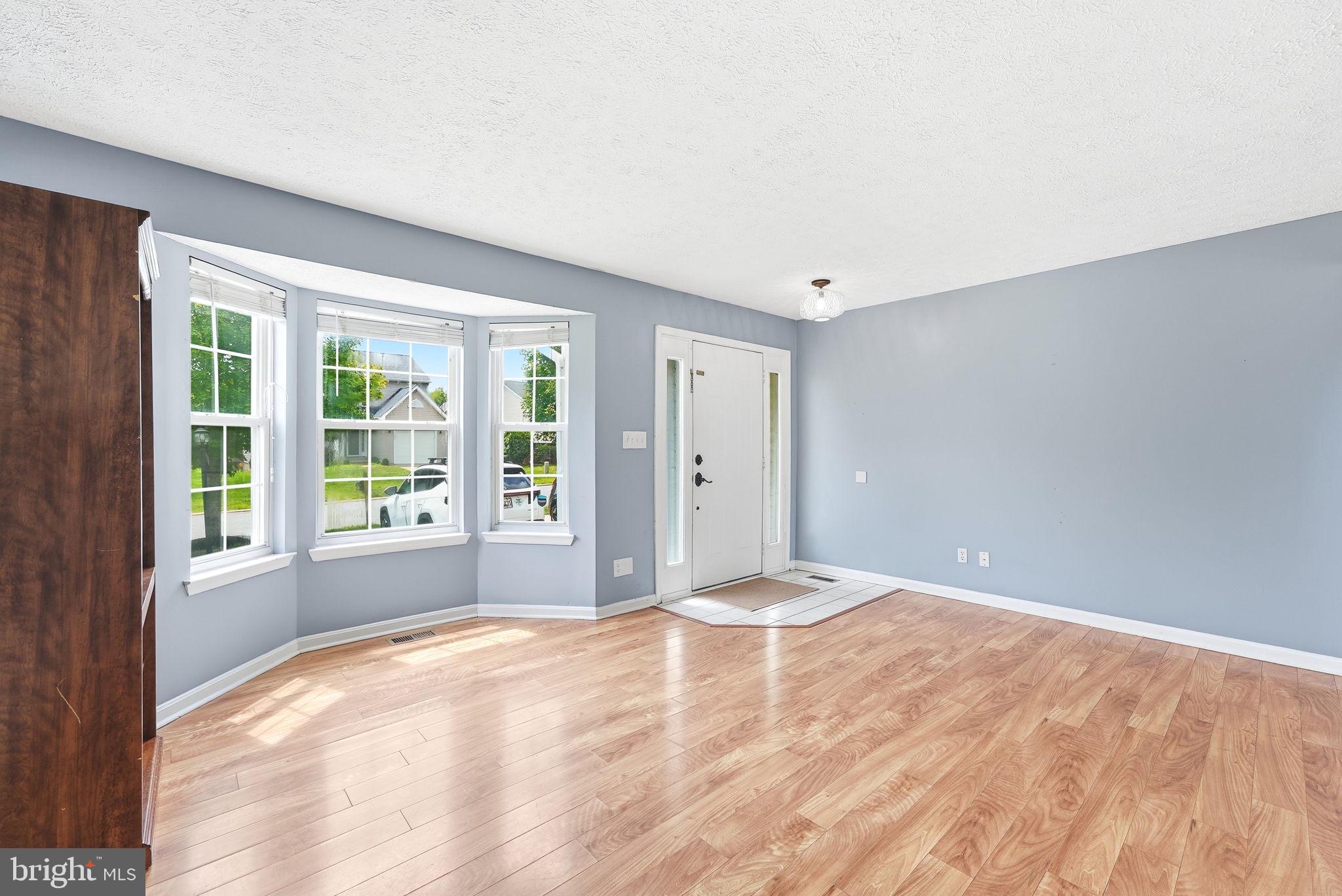2300 WOODBERRY DRIVE