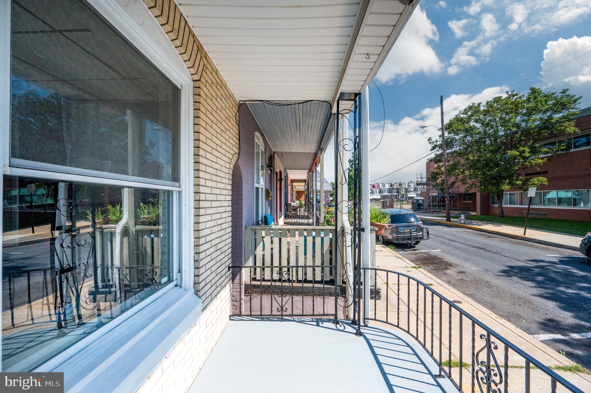 1218 LOCUST STREET
