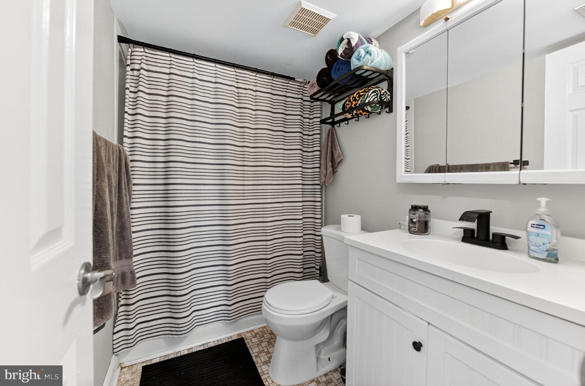 YORKSHIRE MDWS - Residential