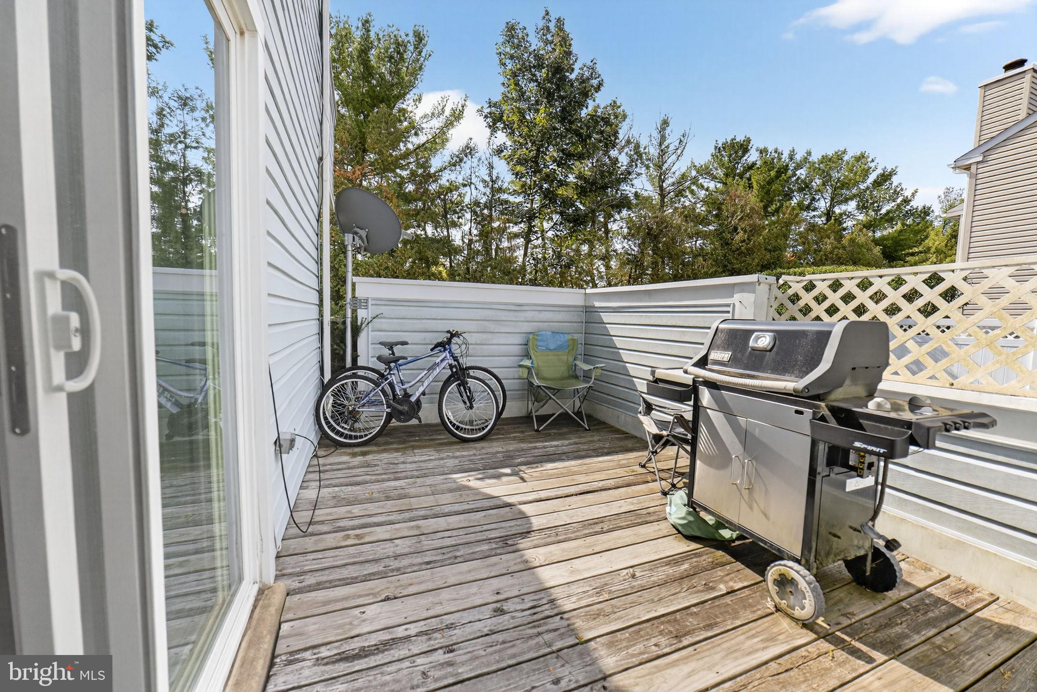 YORKSHIRE MDWS - Residential